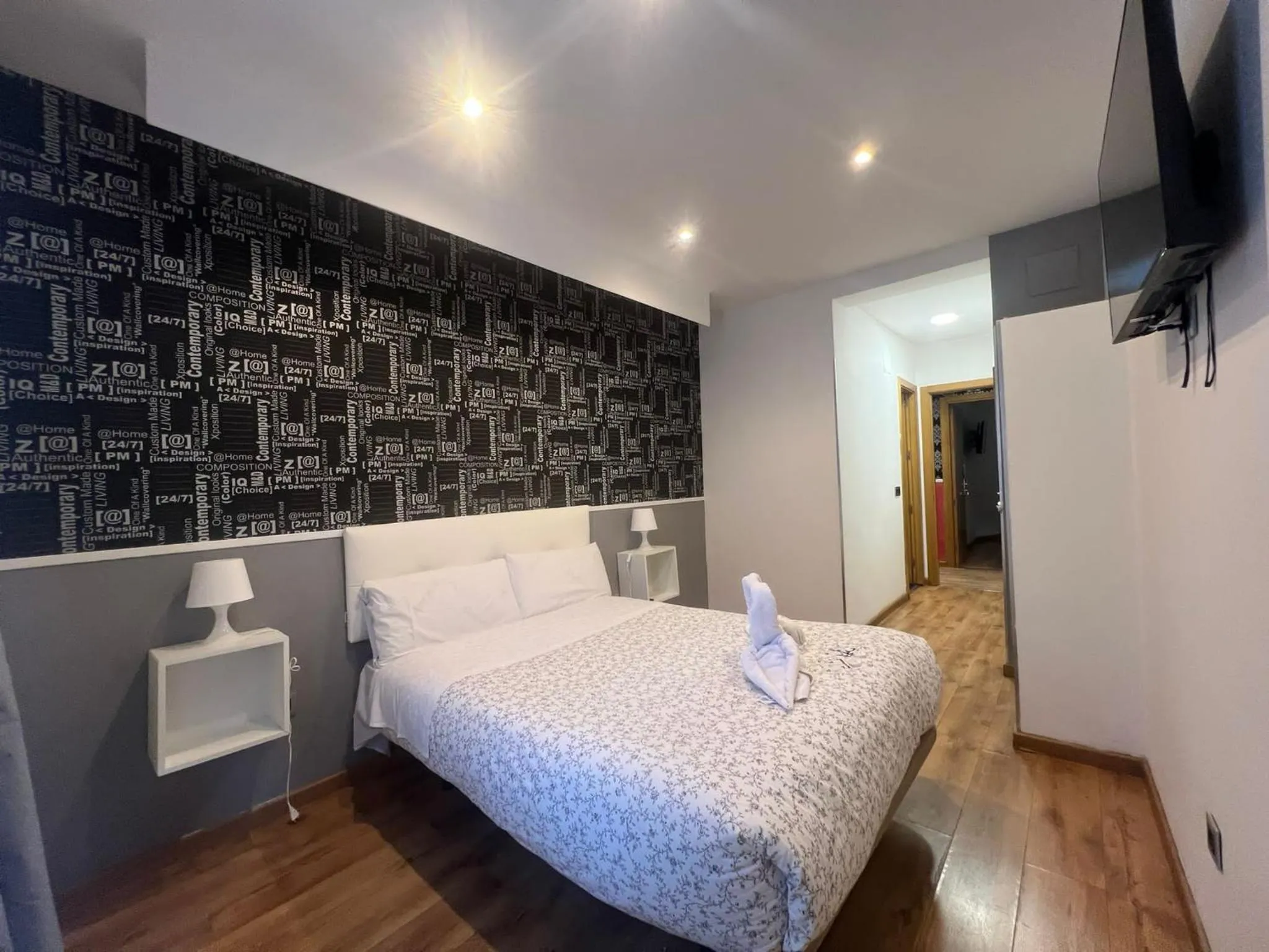 Bedroom, Bed in Hostal New Life Madrid
