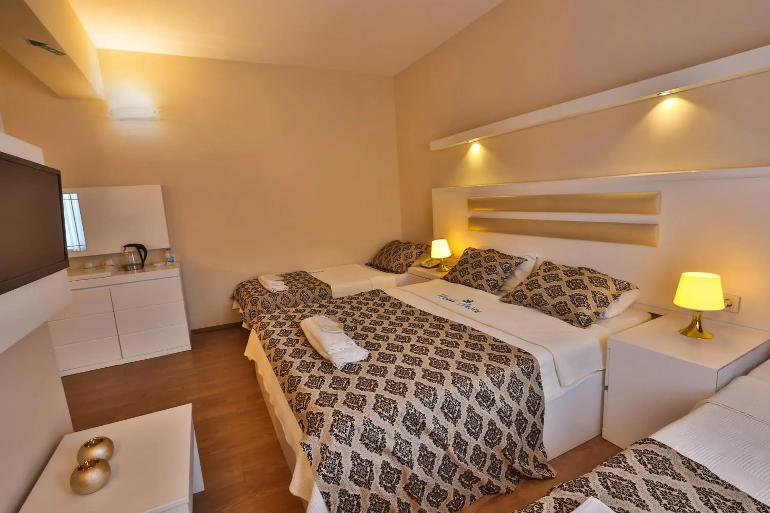 Bed in Arsen Hotel Bed in Arsen Hotel