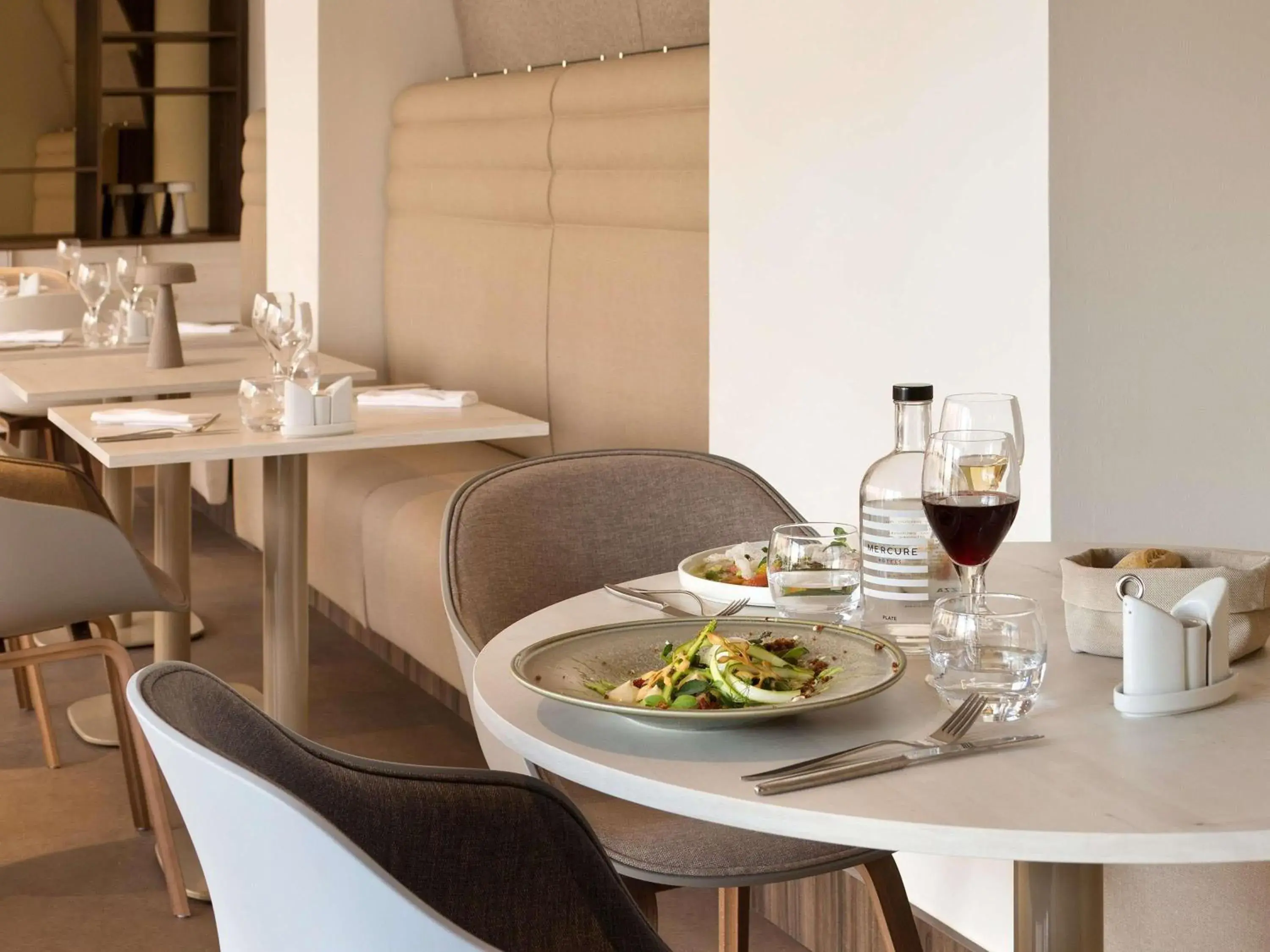 Restaurant/places to eat in Mercure Montpellier Centre Comédie Restaurant/places to eat in Mercure Montpellier Centre Comédie