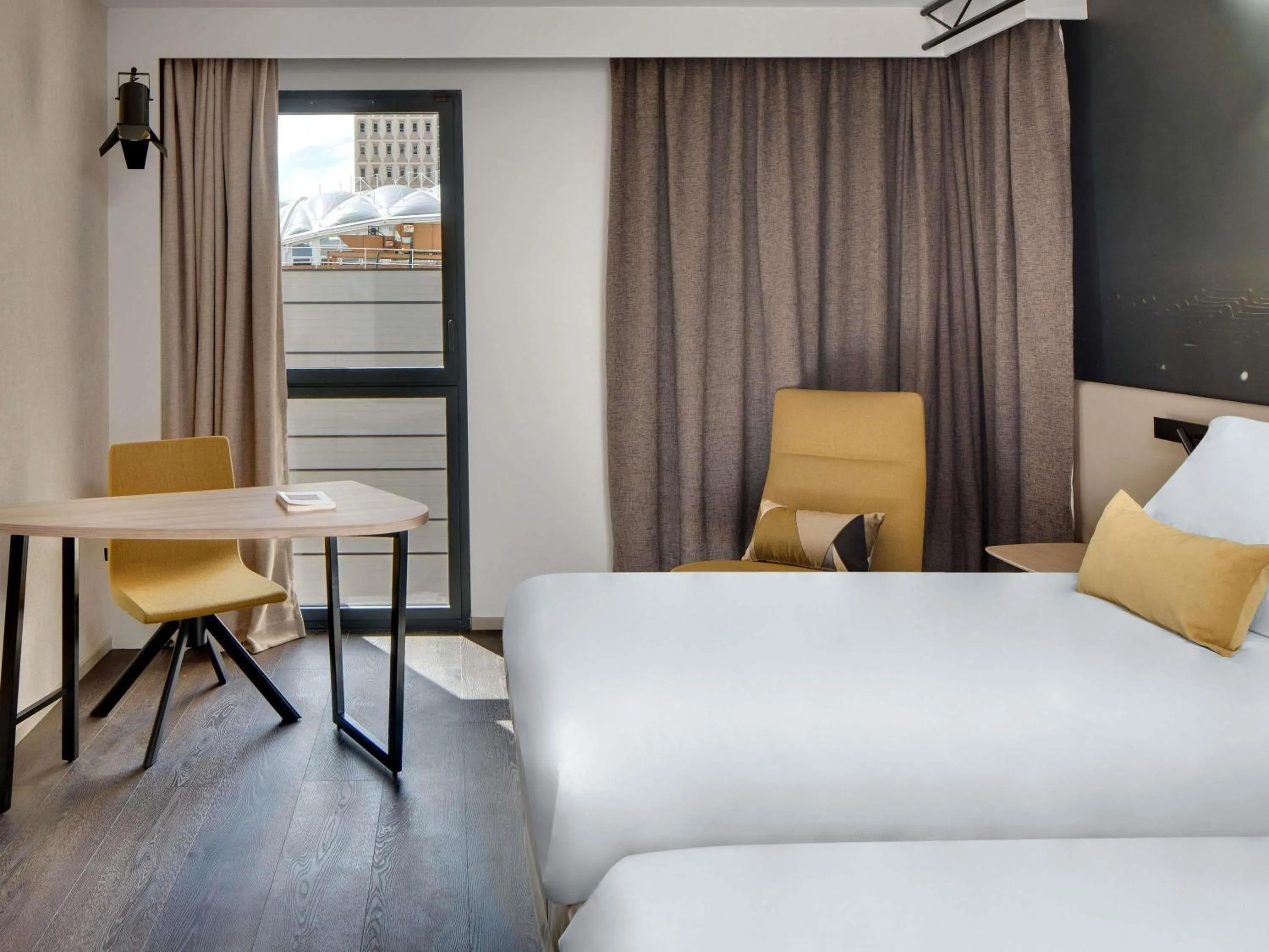 Bedroom, Bed in Mercure Montpellier Centre Comédie