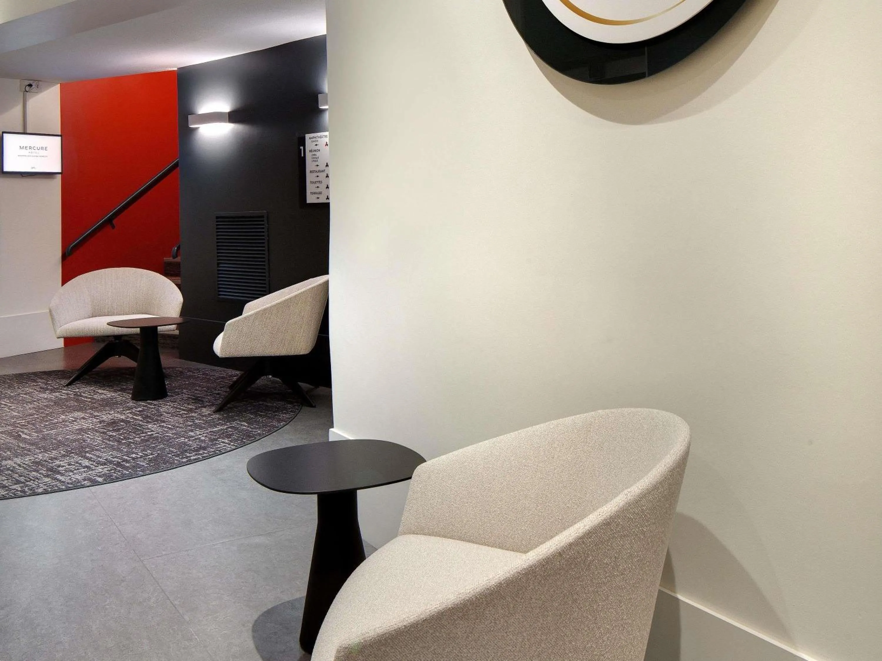 Restaurant/places to eat in Mercure Montpellier Centre Comédie