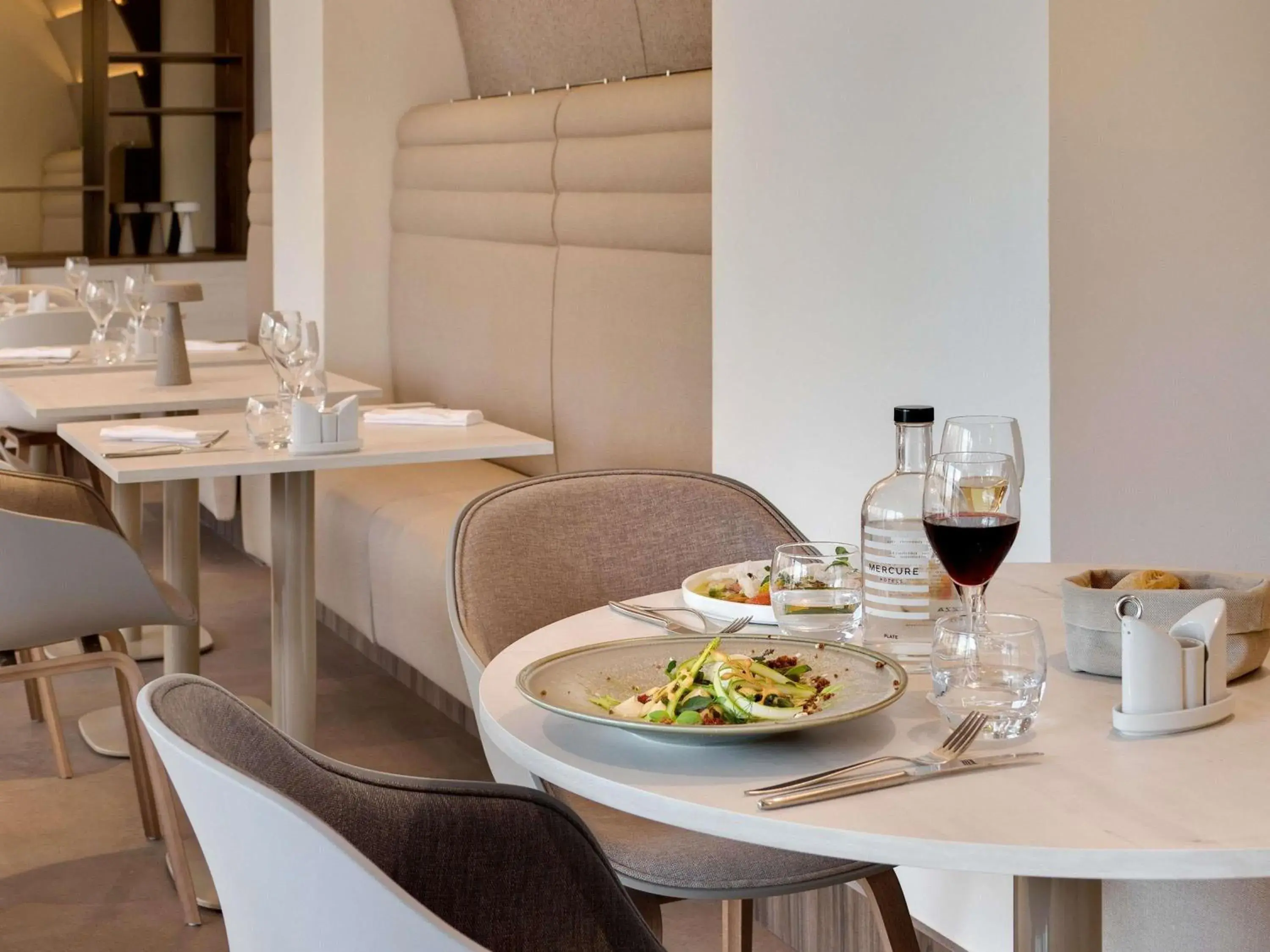 Restaurant/places to eat in Mercure Montpellier Centre Comédie Restaurant/places to eat in Mercure Montpellier Centre Comédie