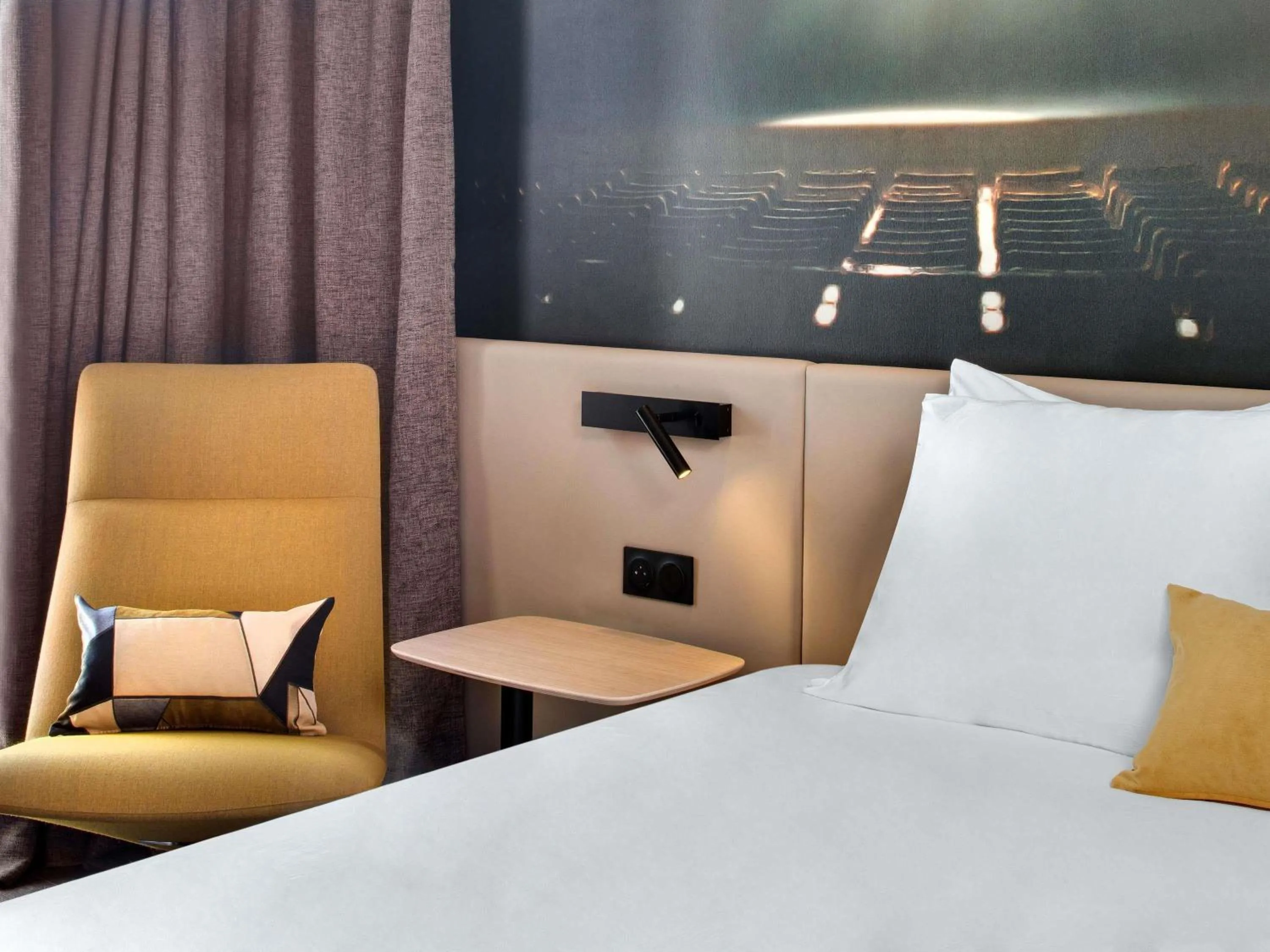 Bedroom, Bed in Mercure Montpellier Centre Comédie