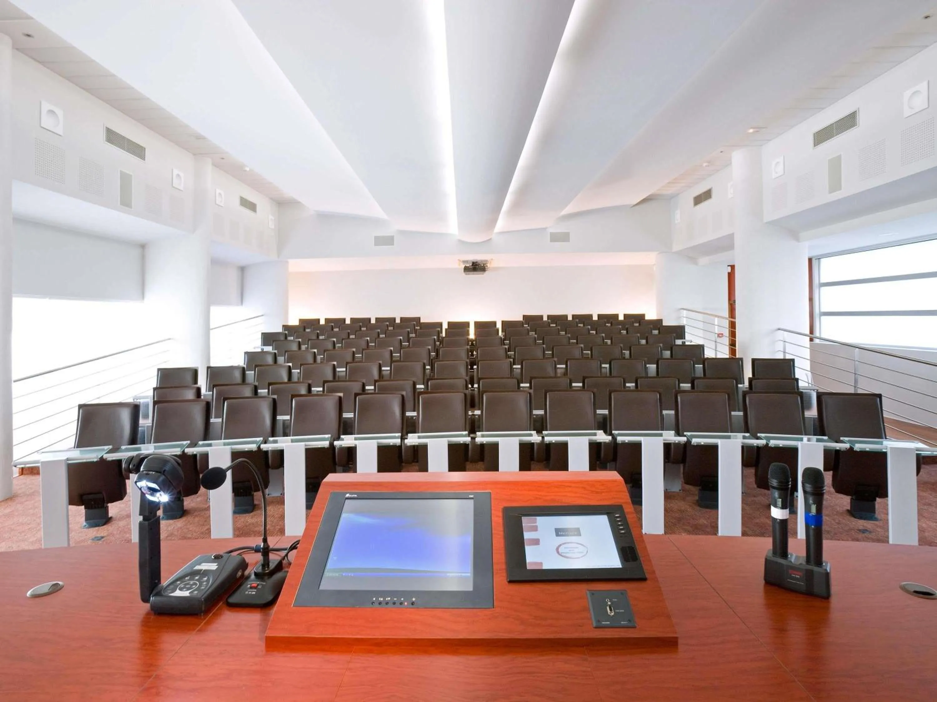 Meeting/conference room in Mercure Montpellier Centre Comédie