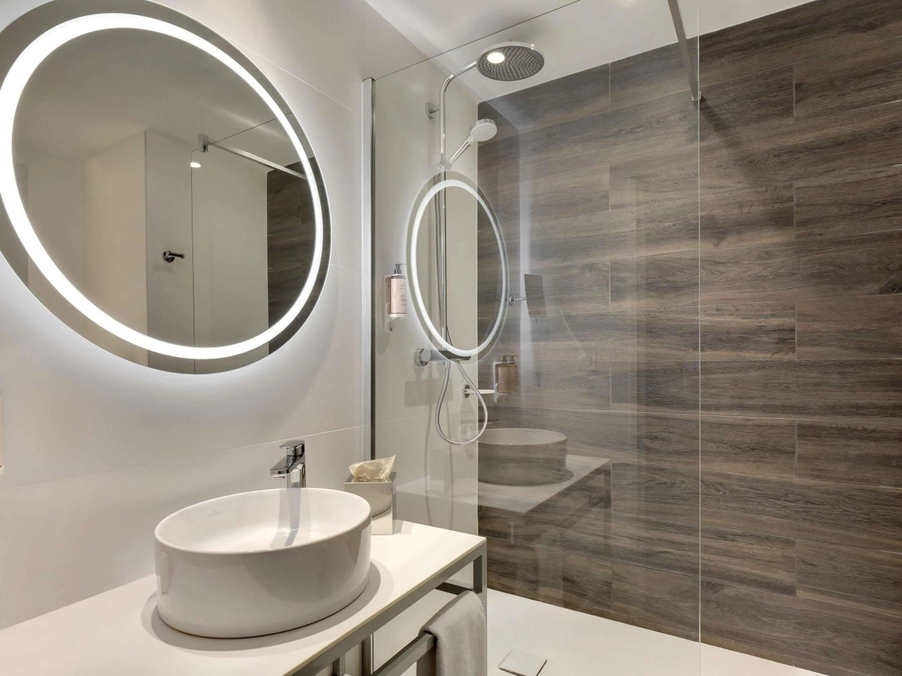 Bedroom in Mercure Montpellier Centre Comédie