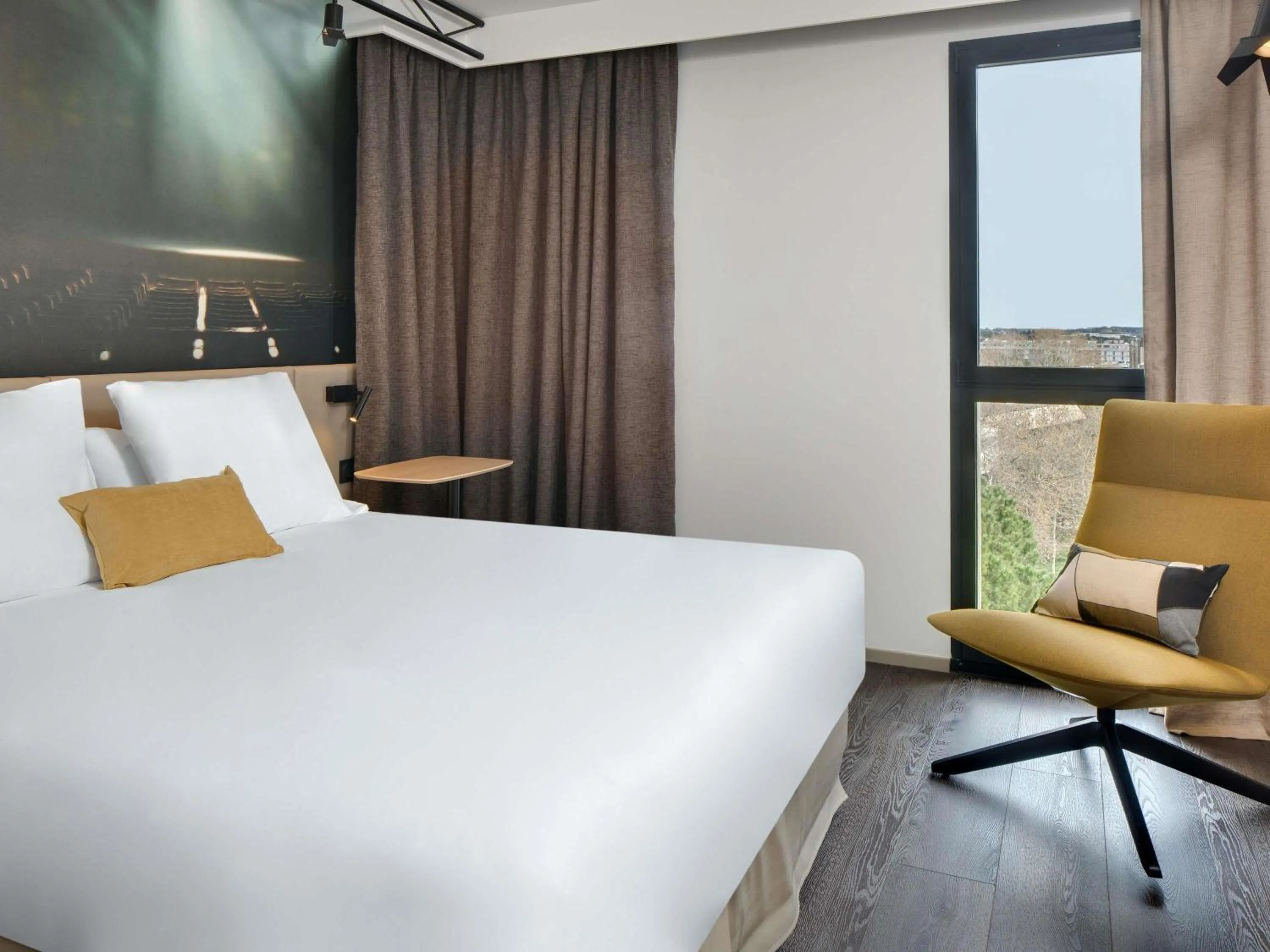 Bedroom, Bed in Mercure Montpellier Centre Comédie