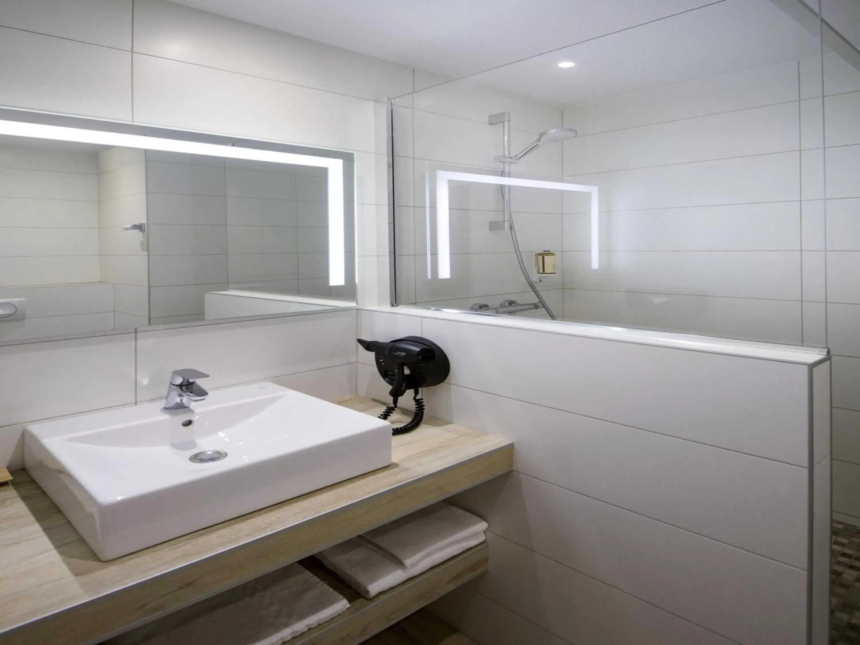 Bedroom in Mercure Montpellier Centre Comédie Bedroom in Mercure Montpellier Centre Comédie