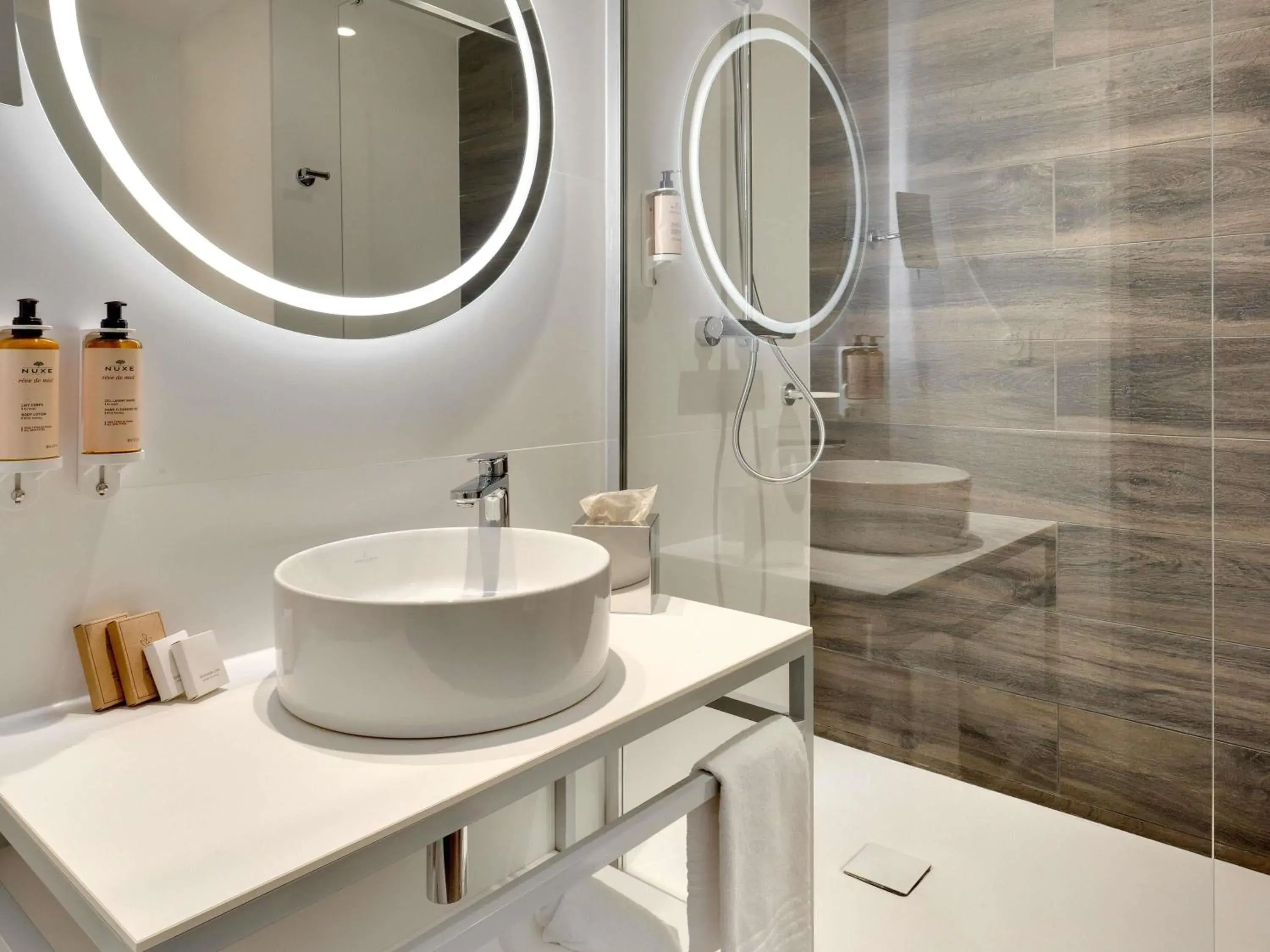 Bedroom in Mercure Montpellier Centre Comédie Bedroom in Mercure Montpellier Centre Comédie