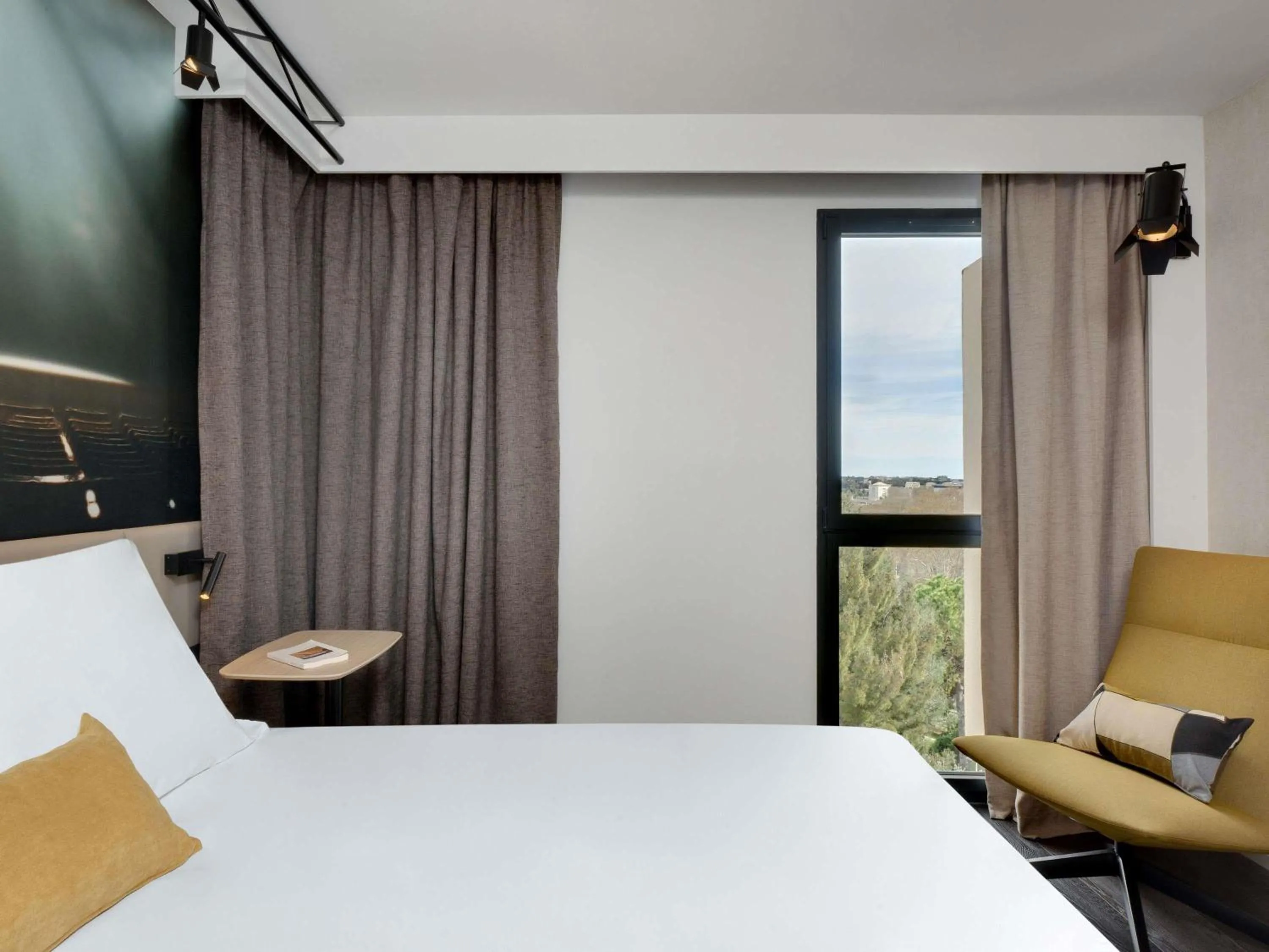 Bedroom, Bed in Mercure Montpellier Centre Comédie