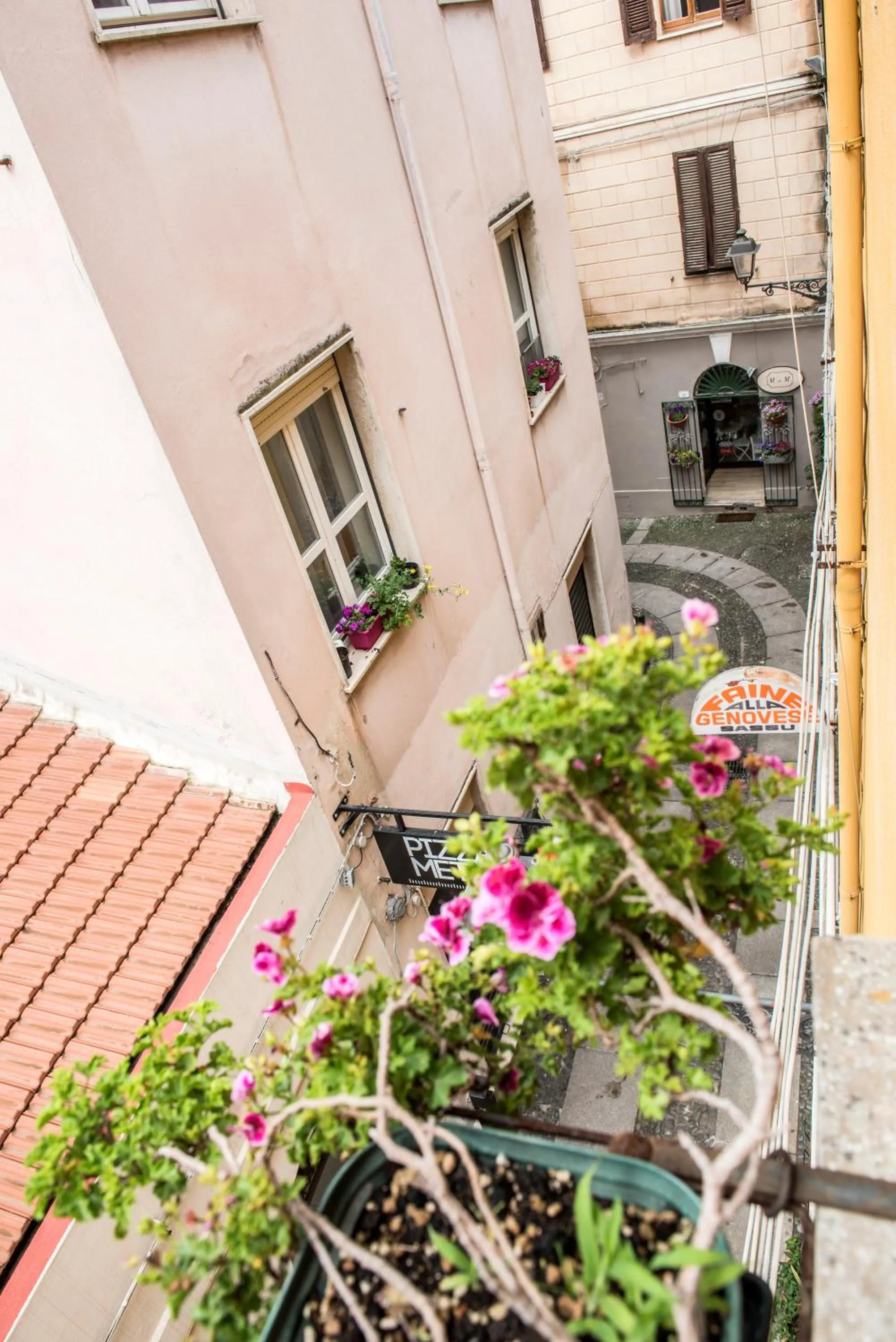 Street view in B.I.C. (bnb in centro)