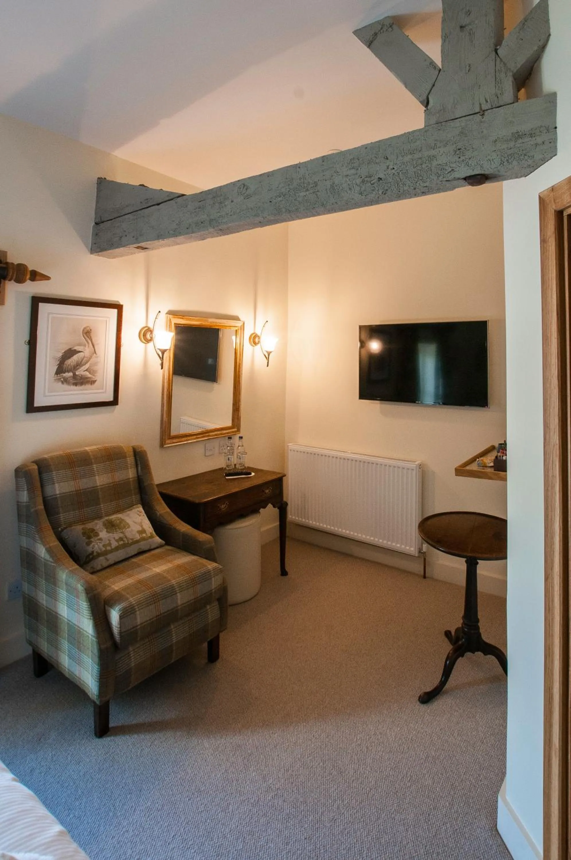 Bedroom in The Fleece Inn