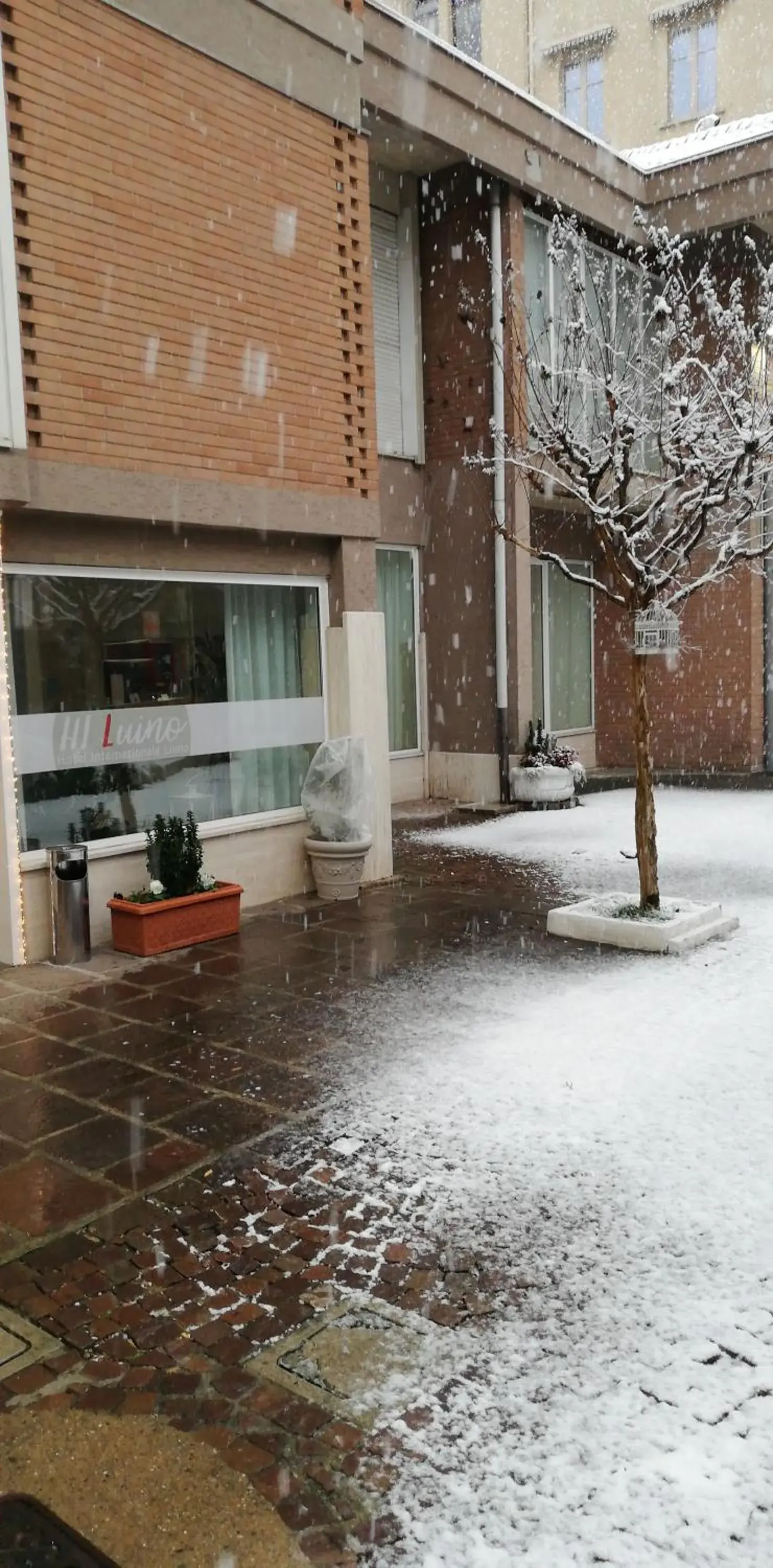 Property building in Hotel Internazionale Luino Property building in Hotel Internazionale Luino