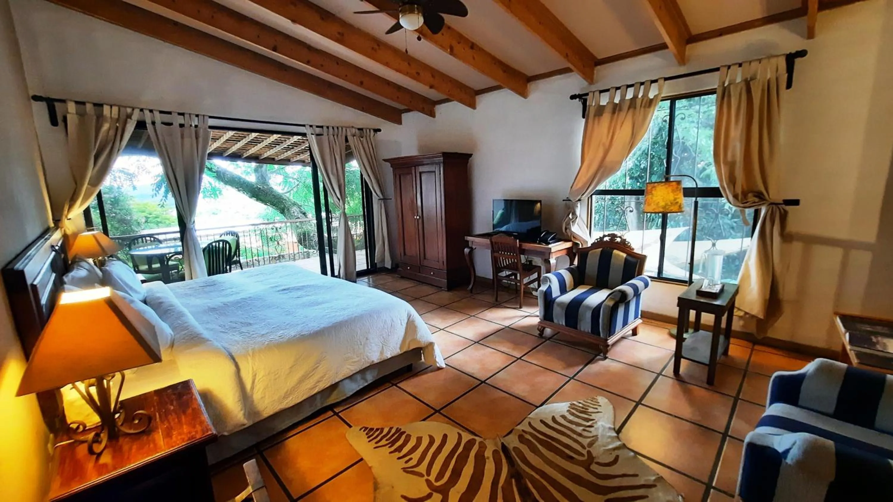 Bed in Los Almendros de San Lorenzo