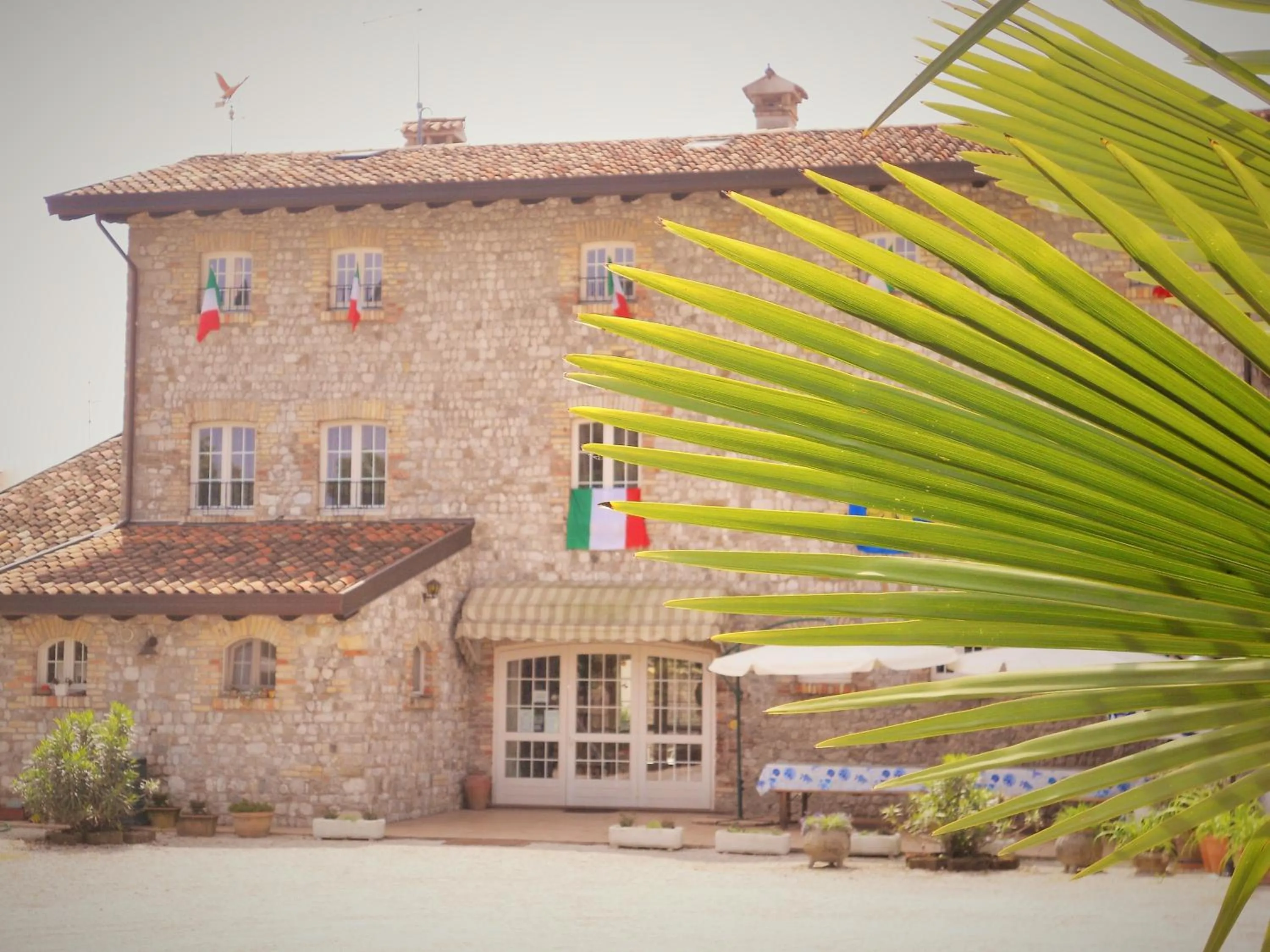 Facade/entrance in Albergo Julienne