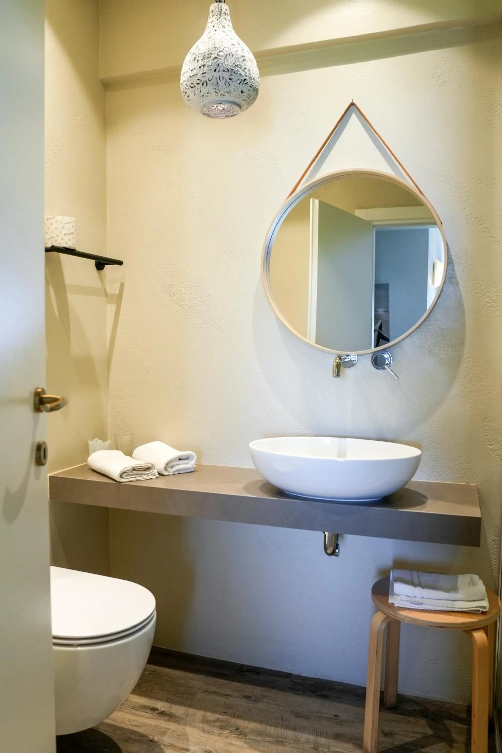 Toilet in Hotel Thea