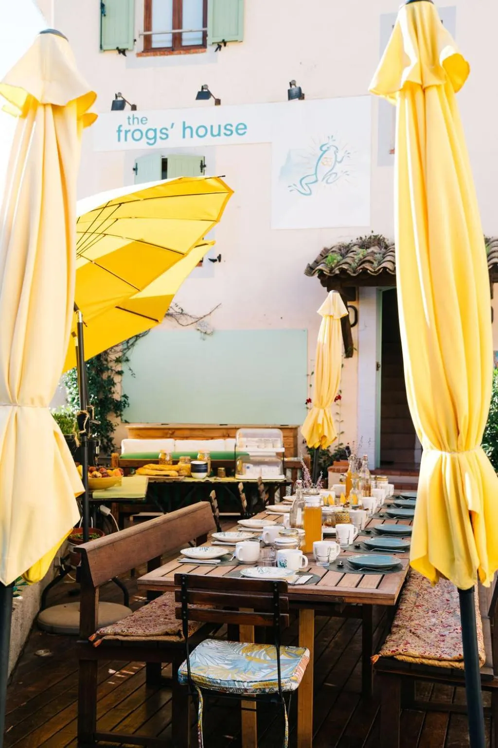 Breakfast in The frogs' house - Yoga Retreat