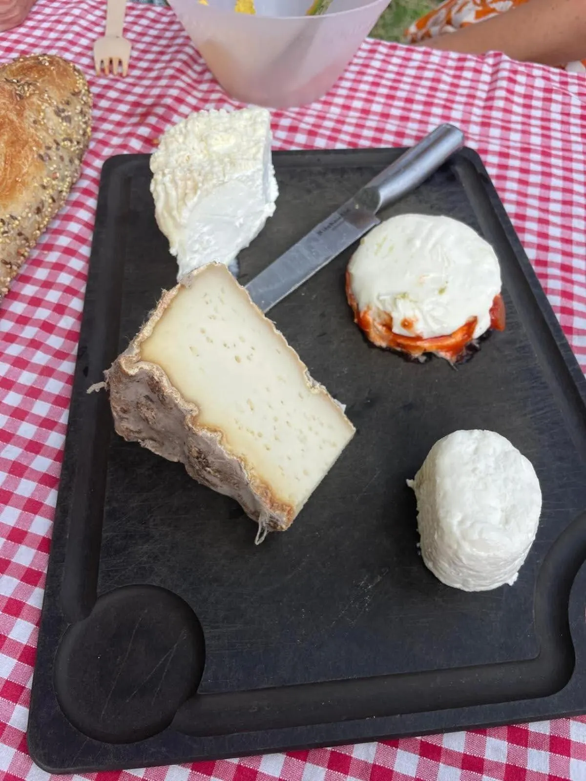 Food and drinks in The frogs' house - Yoga Retreat