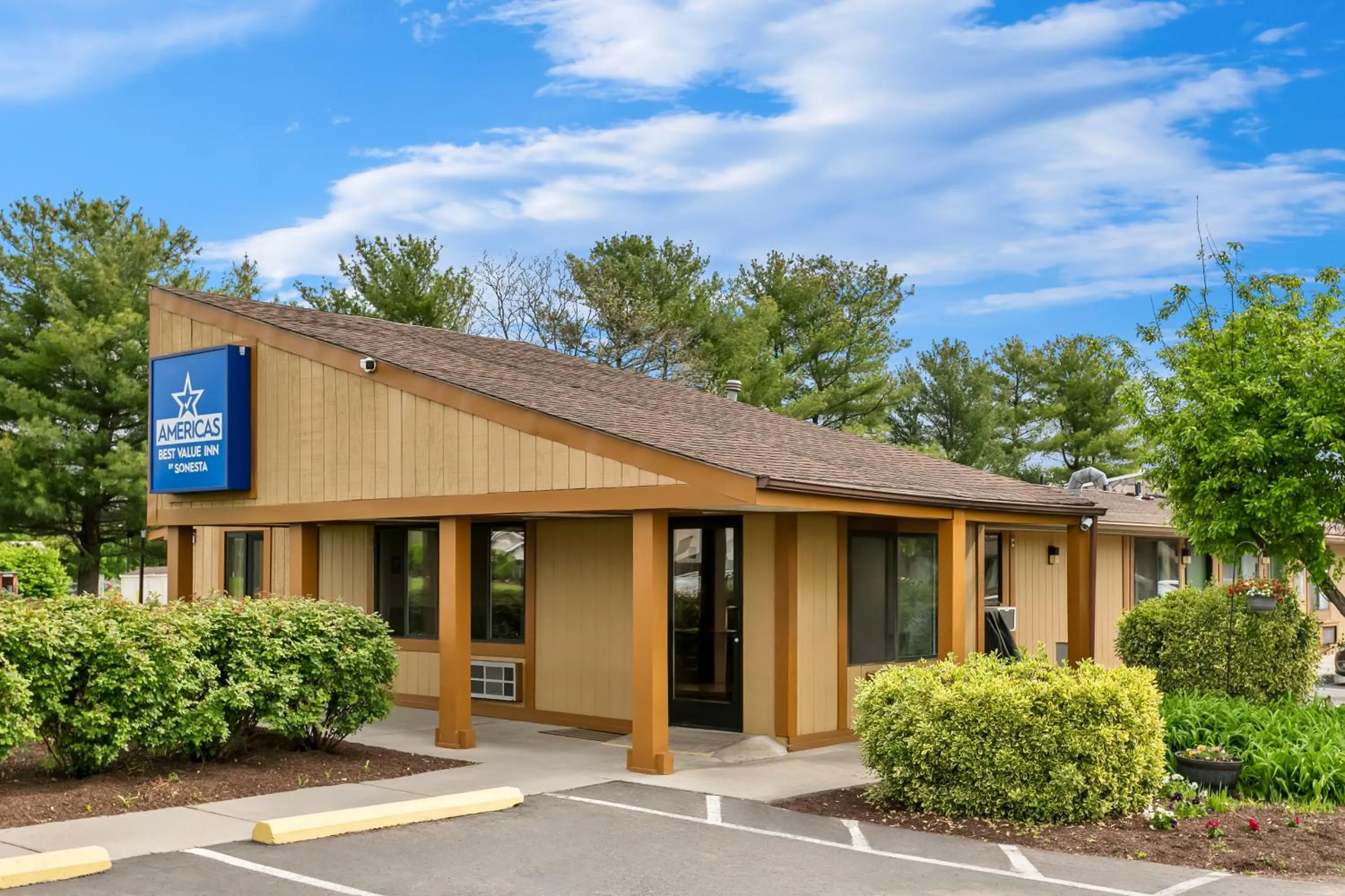 Property building in Americas Best Value Inn Martinsburg