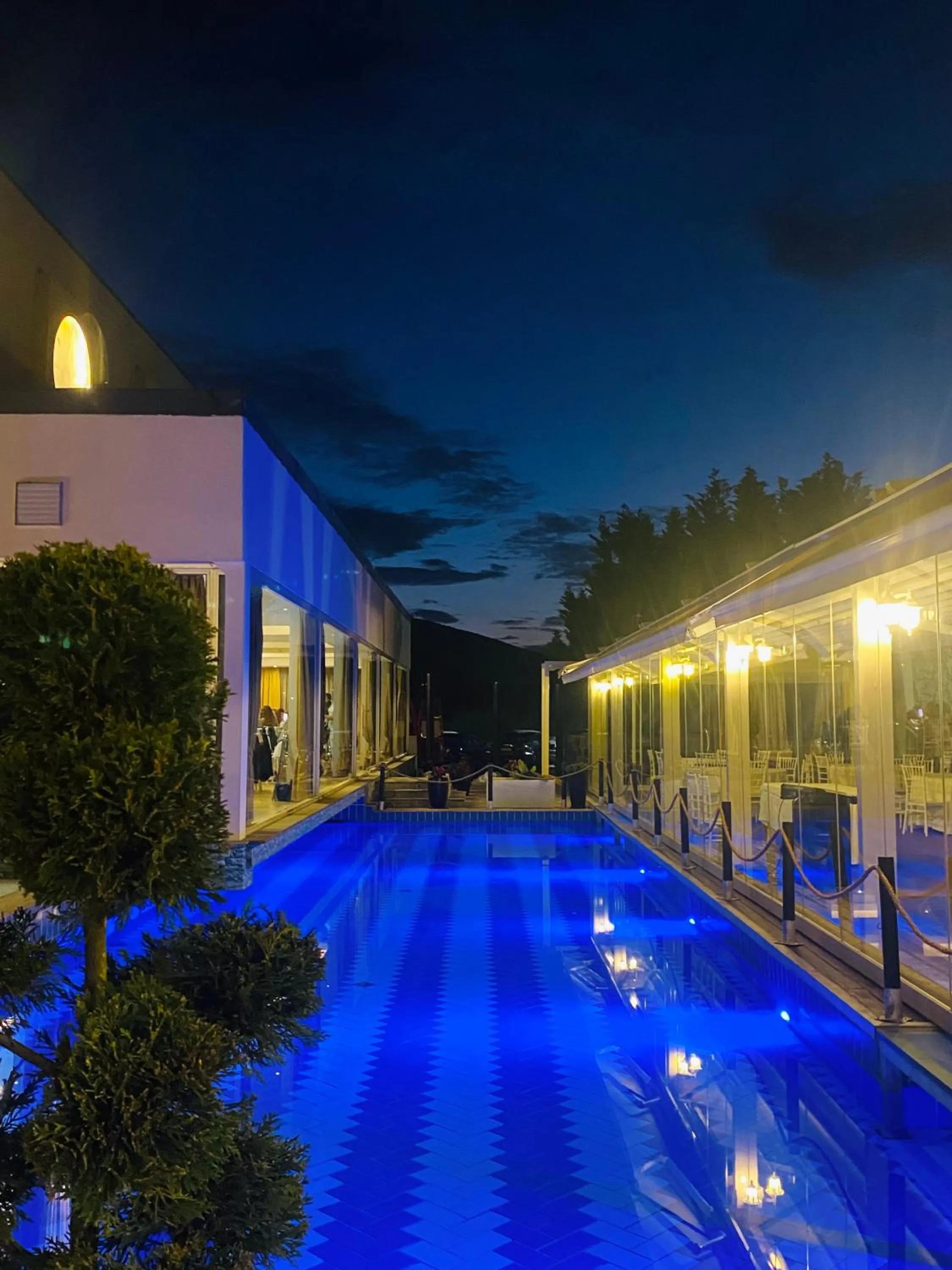 Pool view in Hotel Cezaria