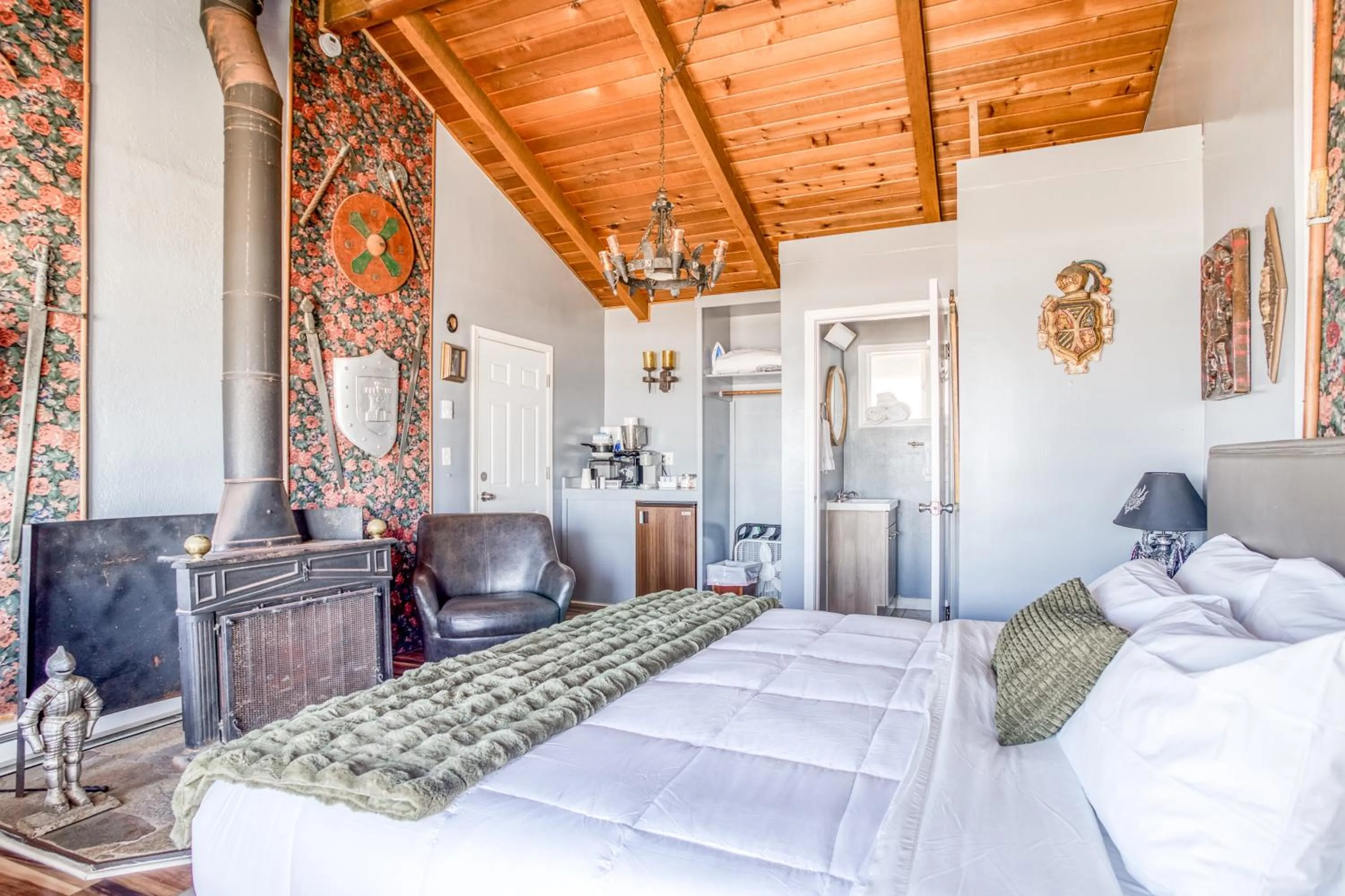 Bedroom, Bed in Moolack Shores Inn