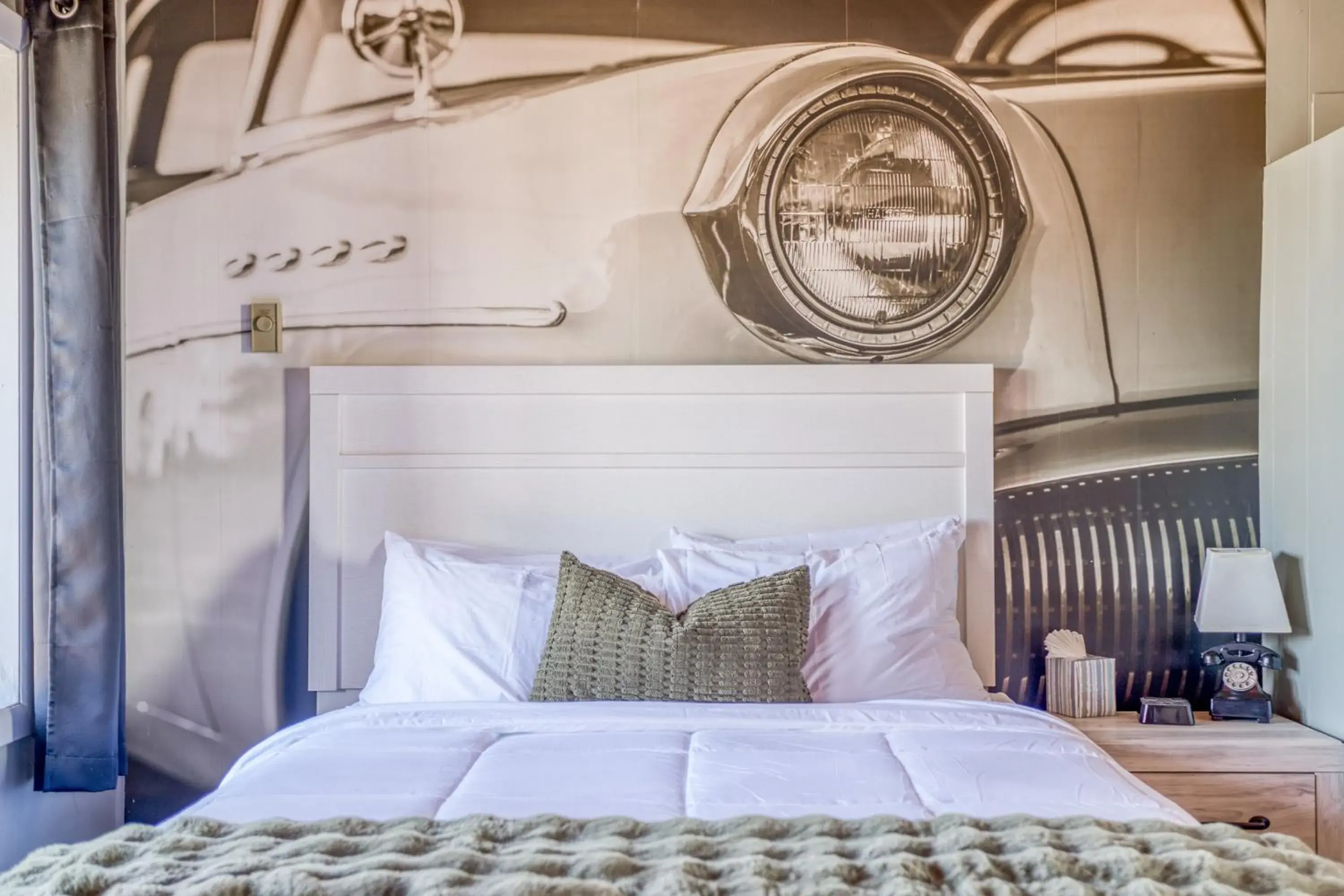 Bedroom, Bed in Moolack Shores Inn Bedroom, Bed in Moolack Shores Inn