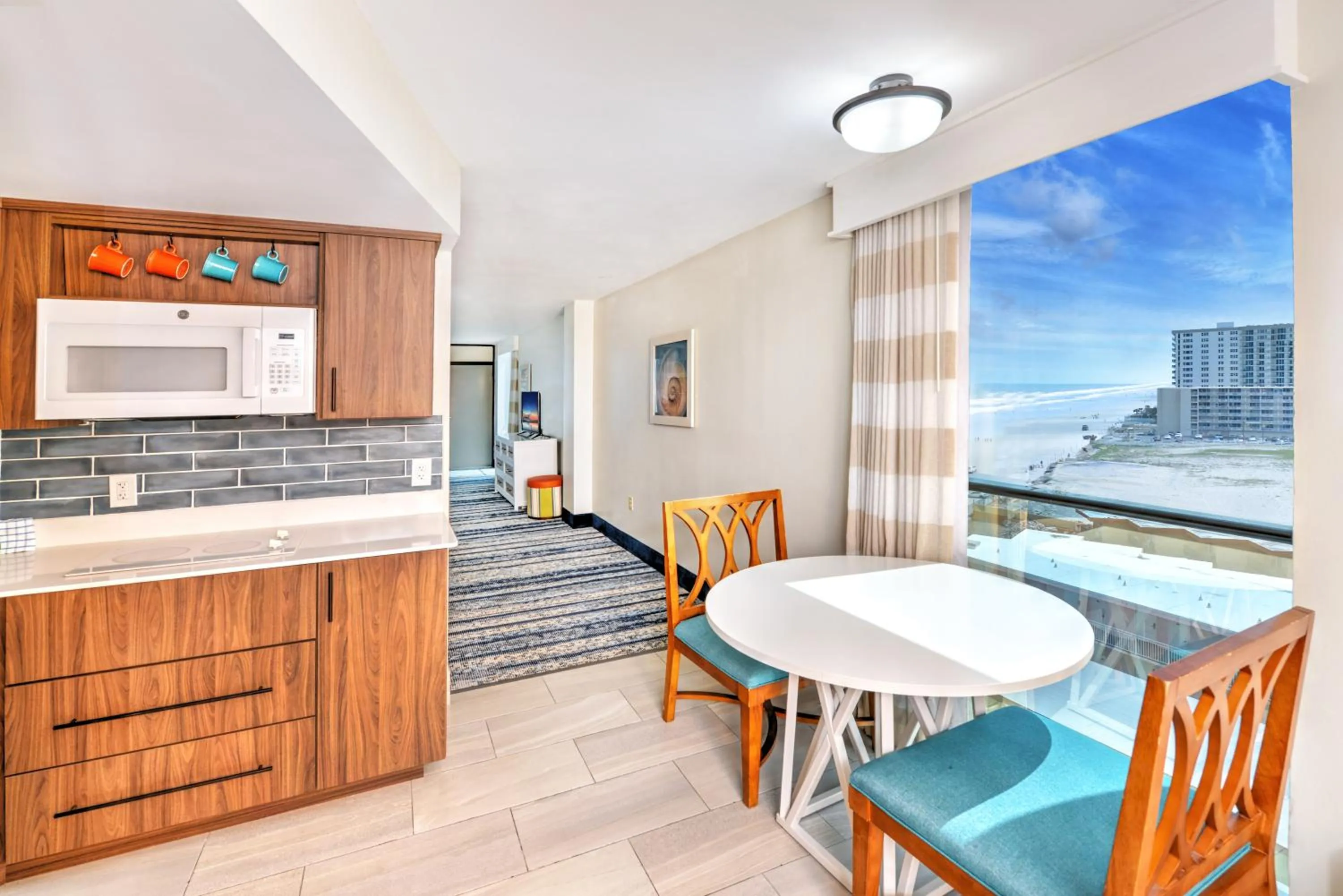 Bahama House - Daytona Beach Shores