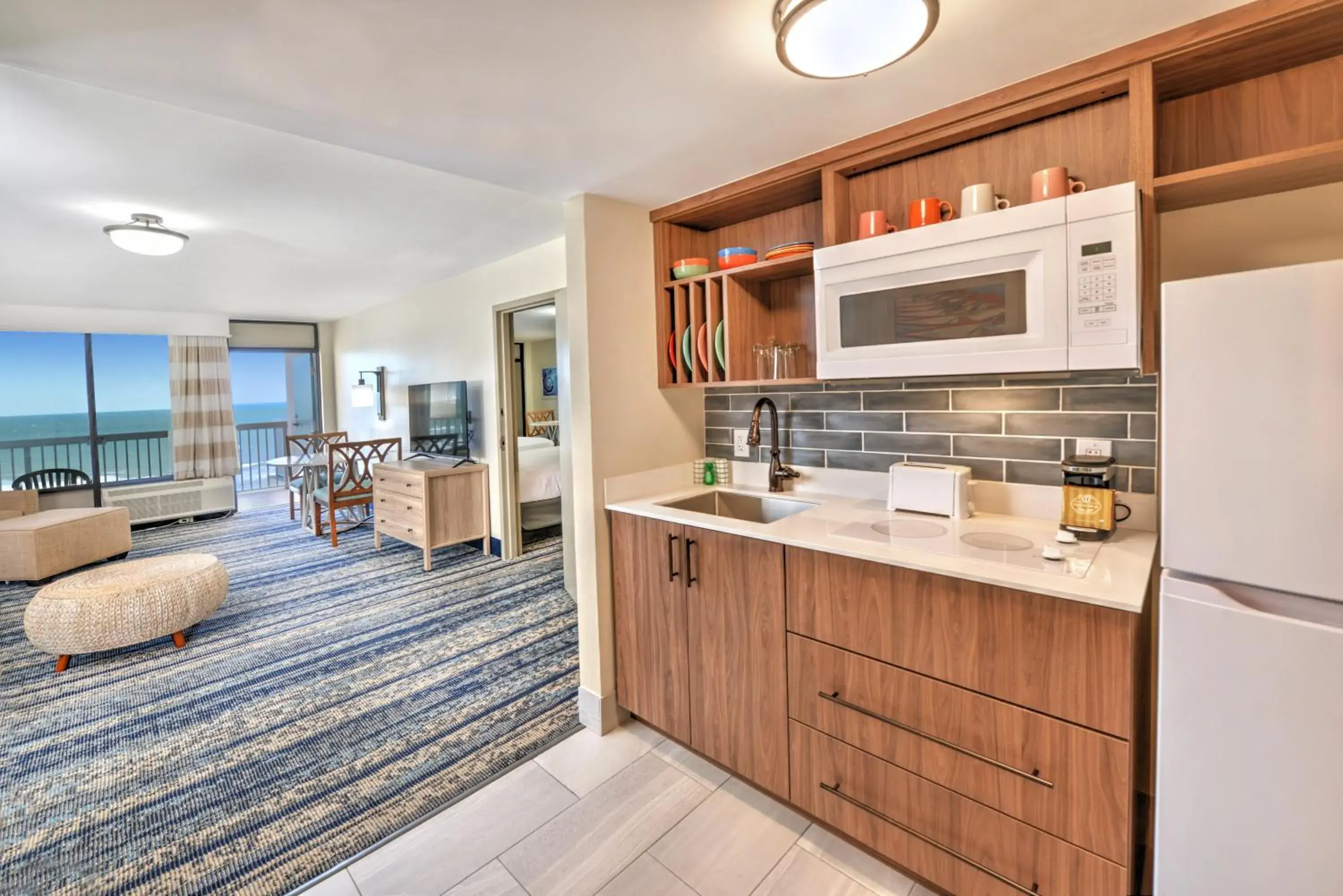 Family Studio in Bahama House - Daytona Beach Shores Family Studio in Bahama House - Daytona Beach Shores