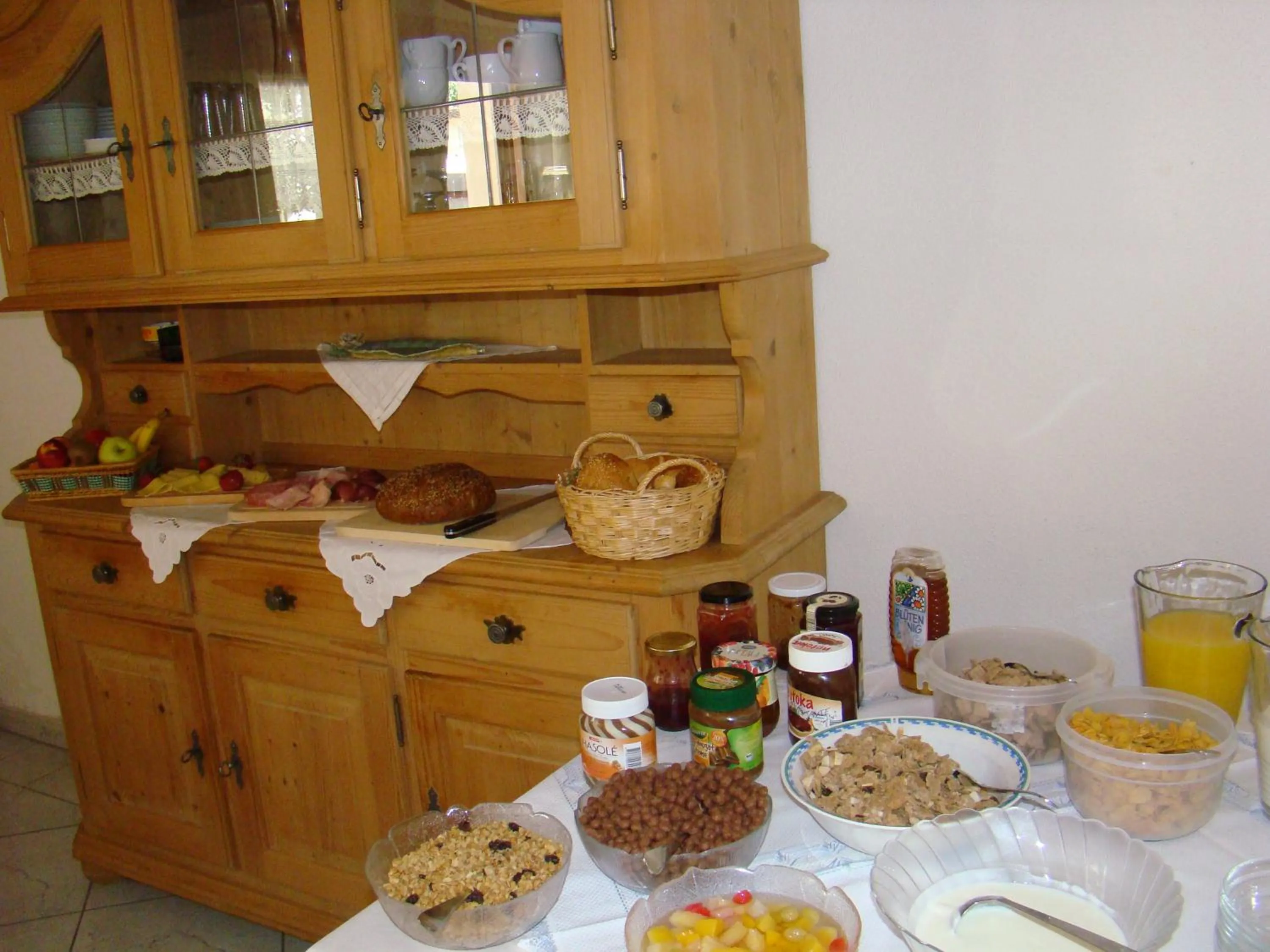 Breakfast in Haus am Brunnen