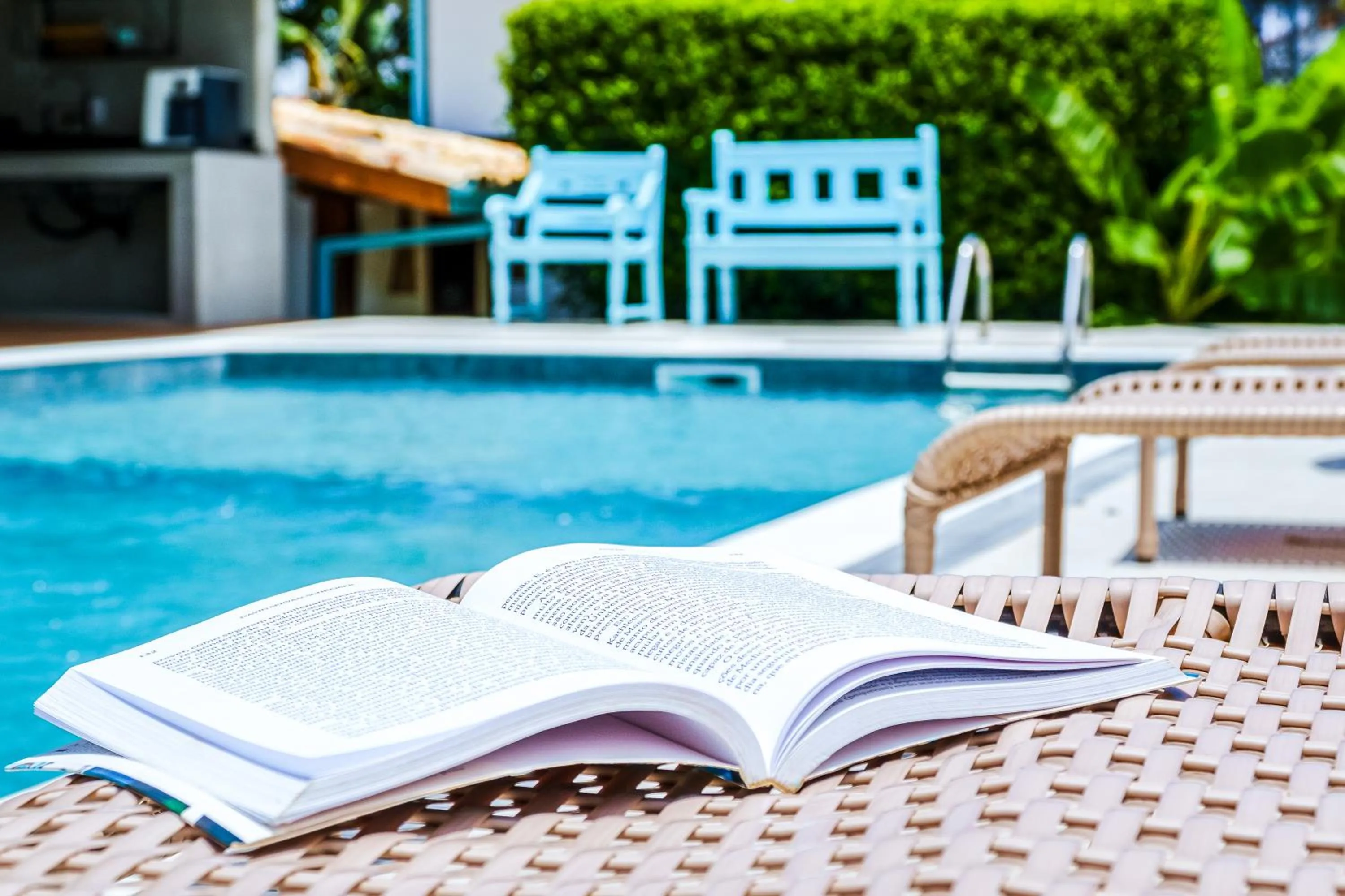 Pool view in VELINN Pousada Guarubela Villa Vittoria