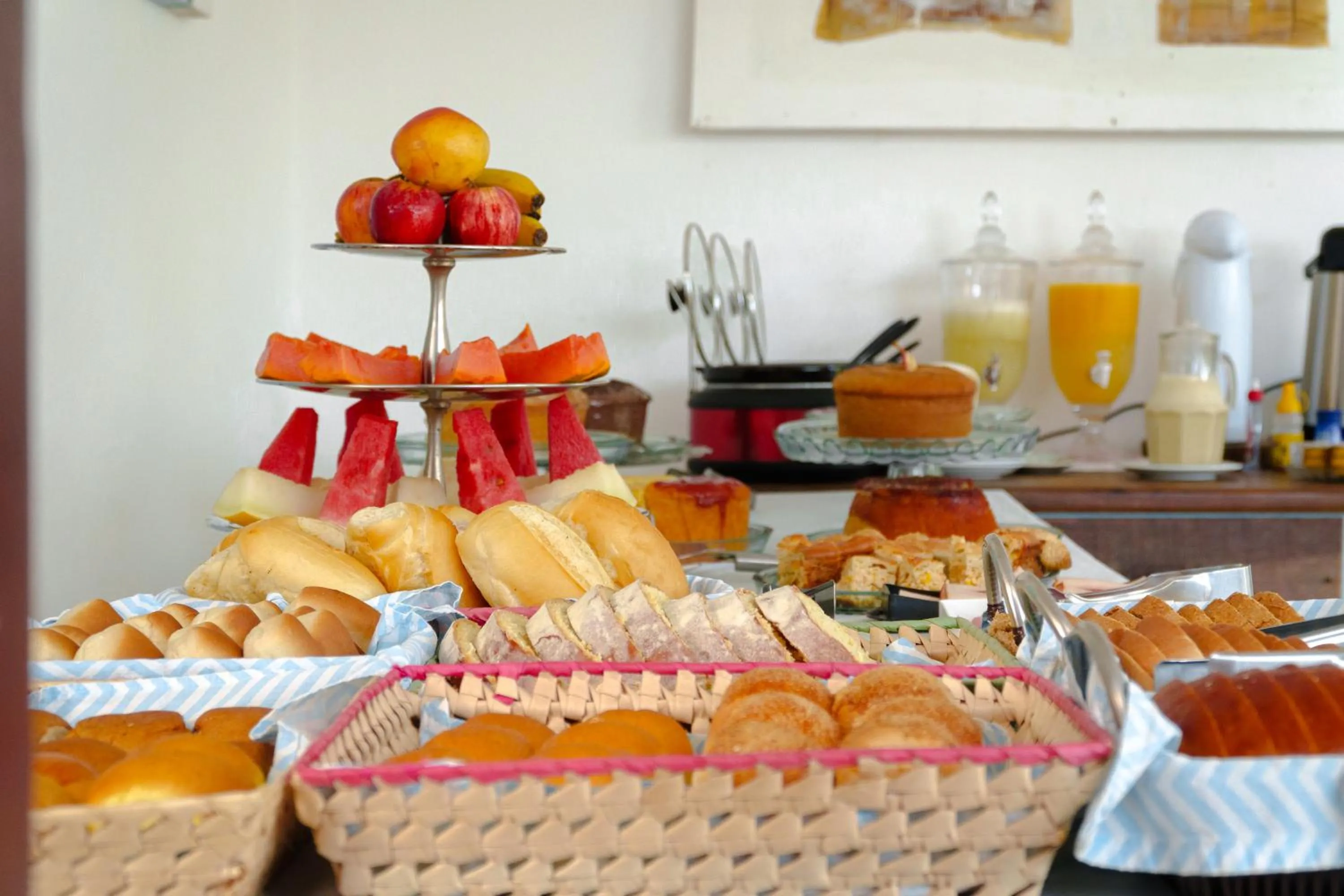 Food and drinks in VELINN Pousada Guarubela Villa Vittoria