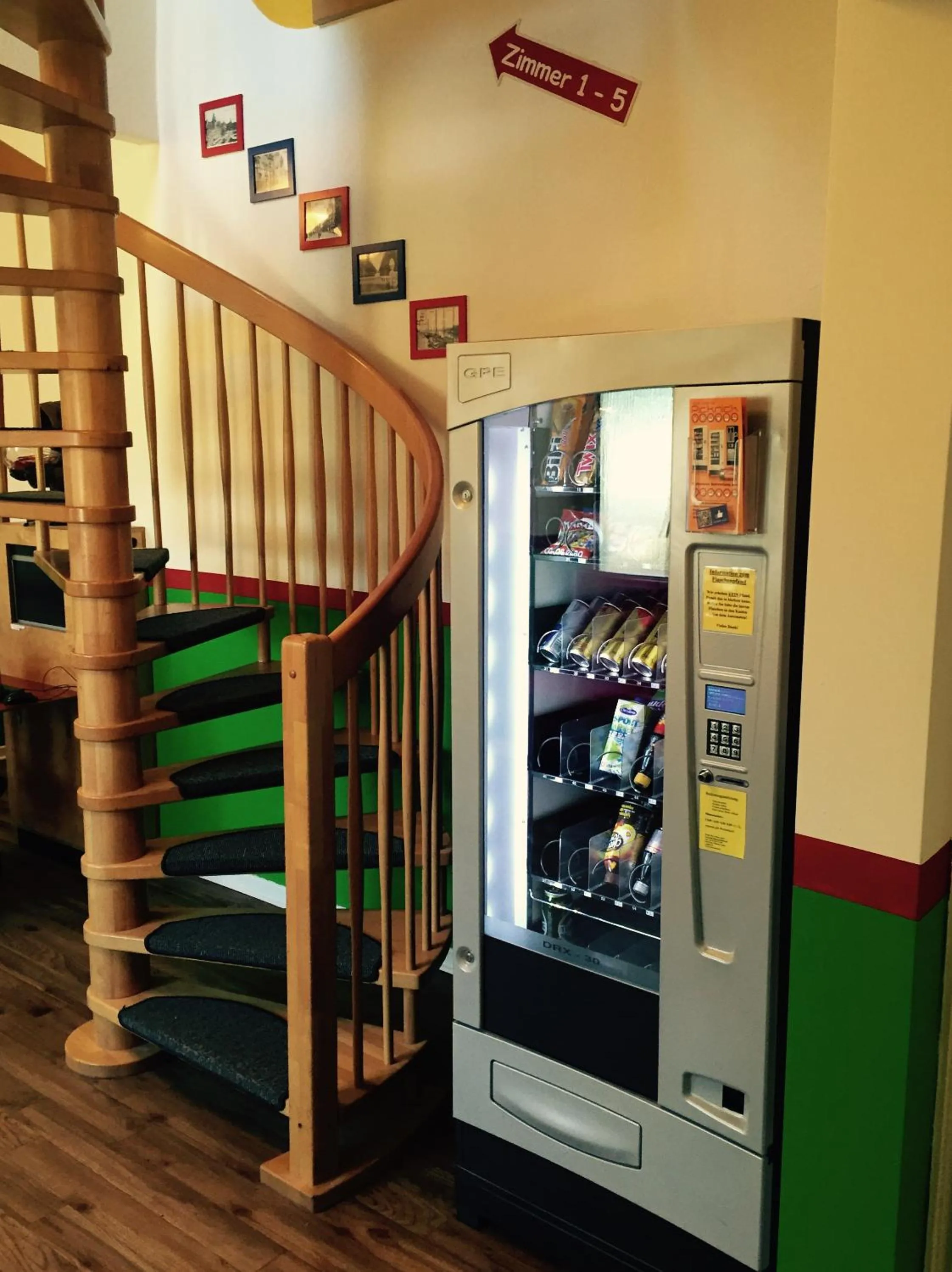 Other in Backpackers Düsseldorf - SELF CHECK-IN