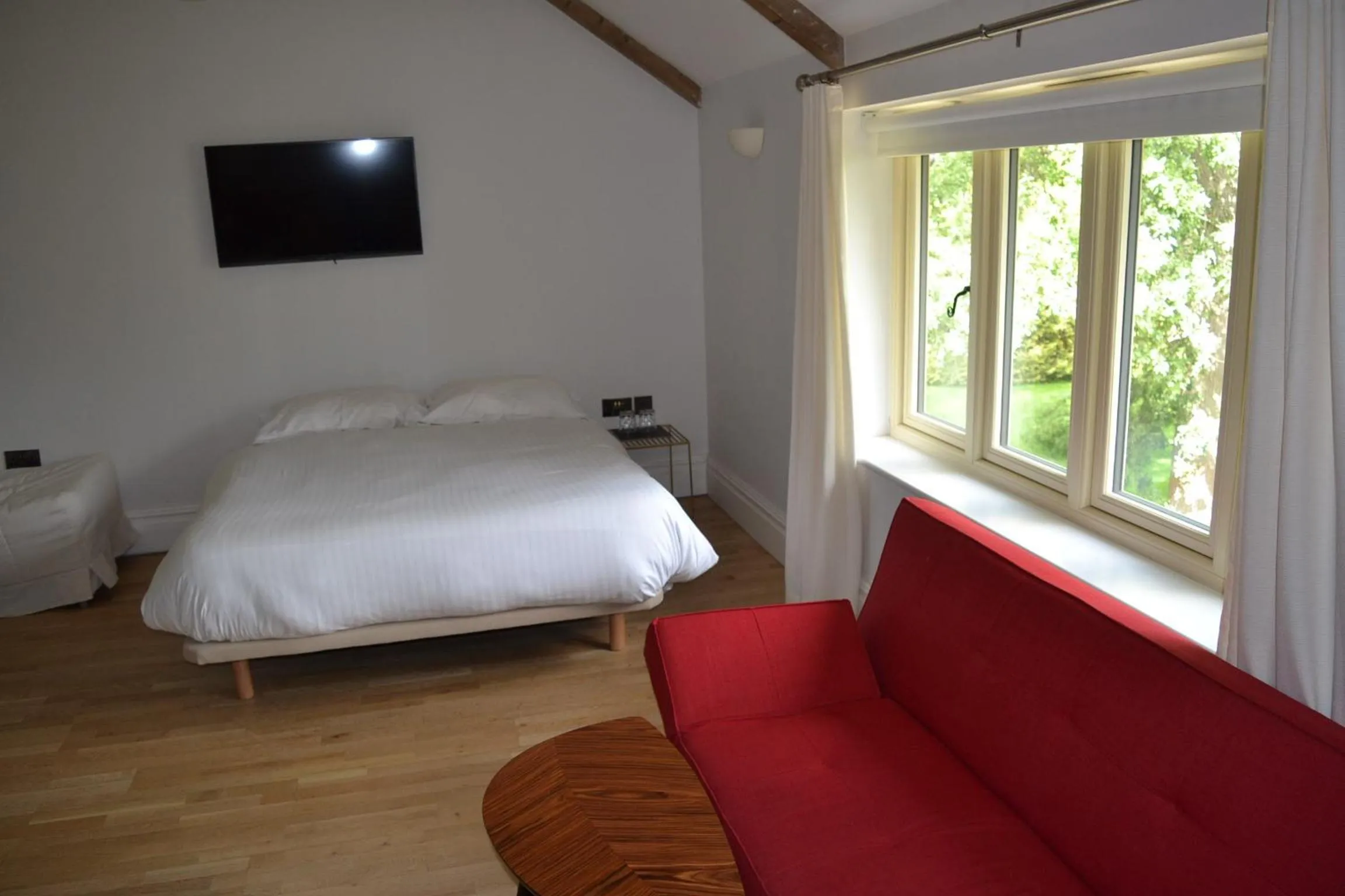 Bed in The Kingsley at Eversley