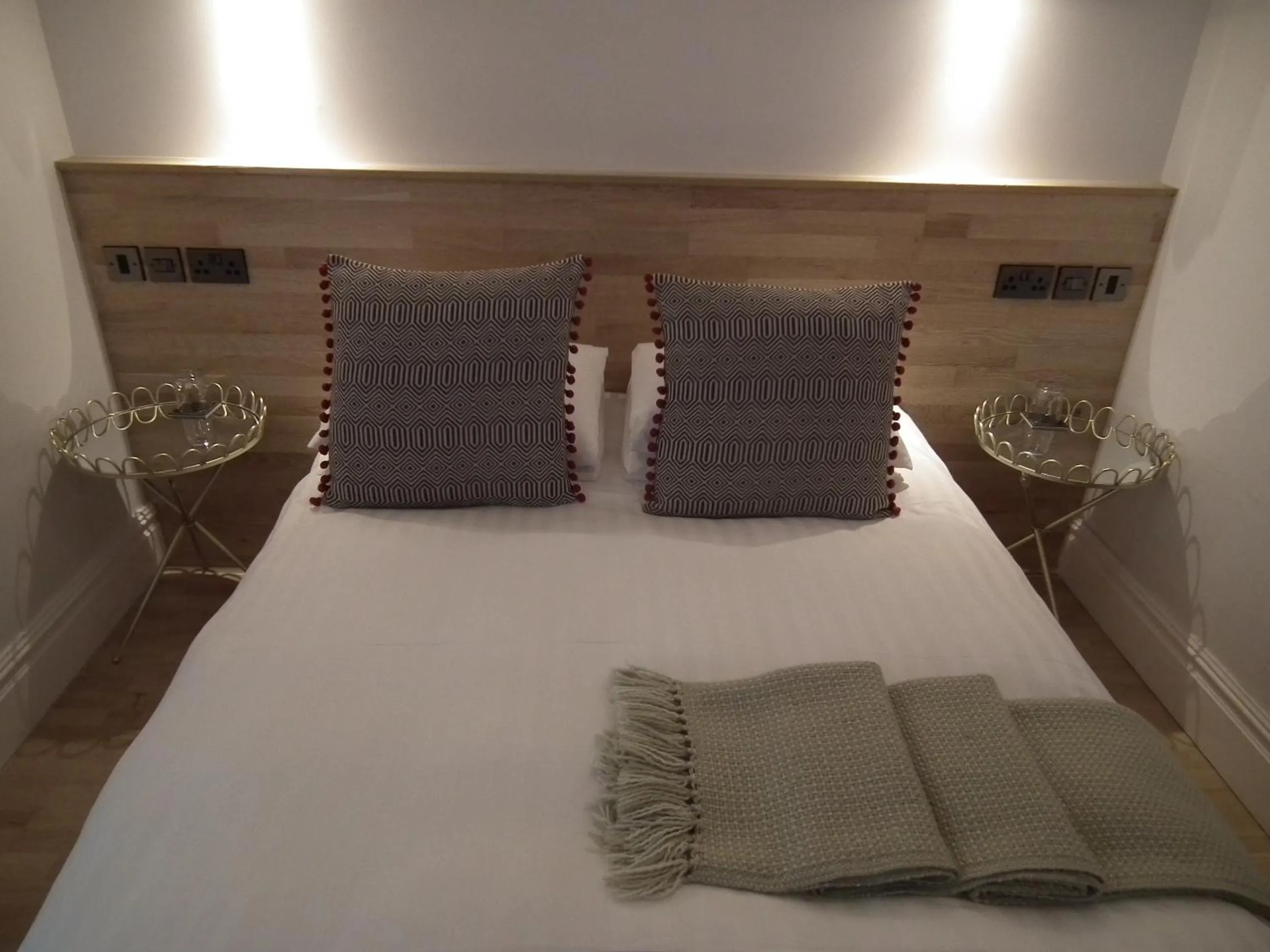 Bed in The Kingsley at Eversley