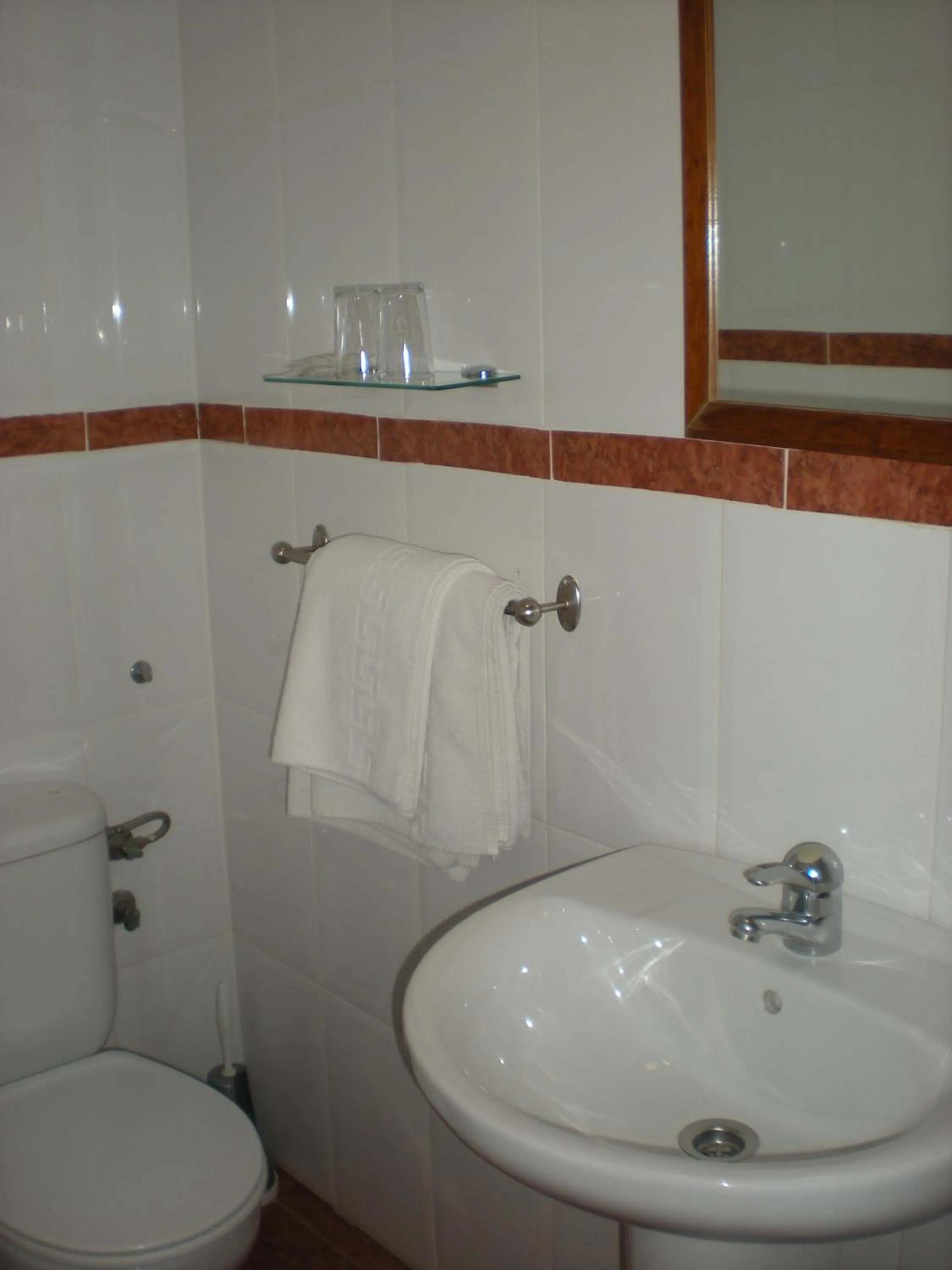 Bathroom in Hostal La Hispanidad