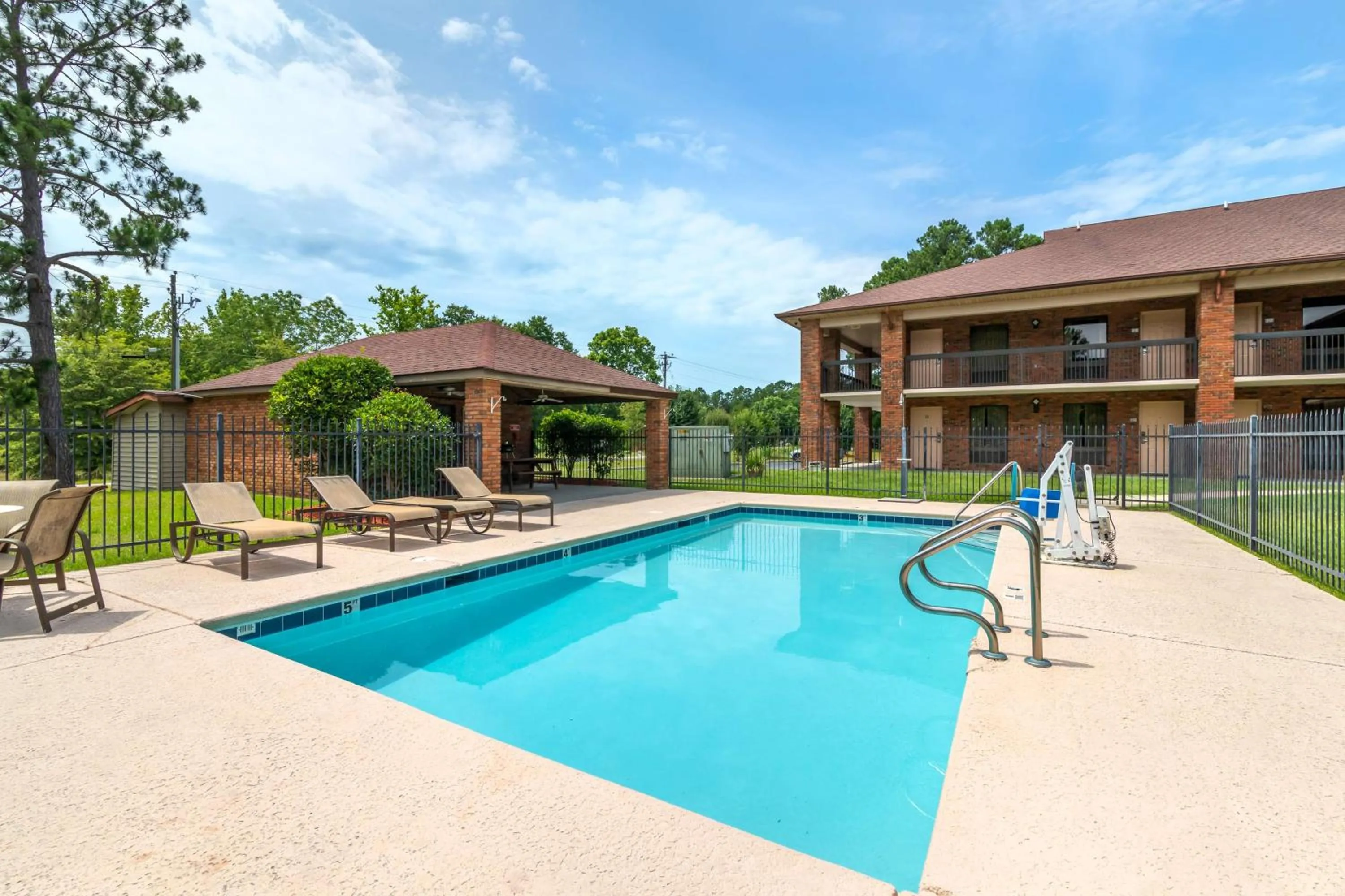 Pool view in Best Western Bradford Inn