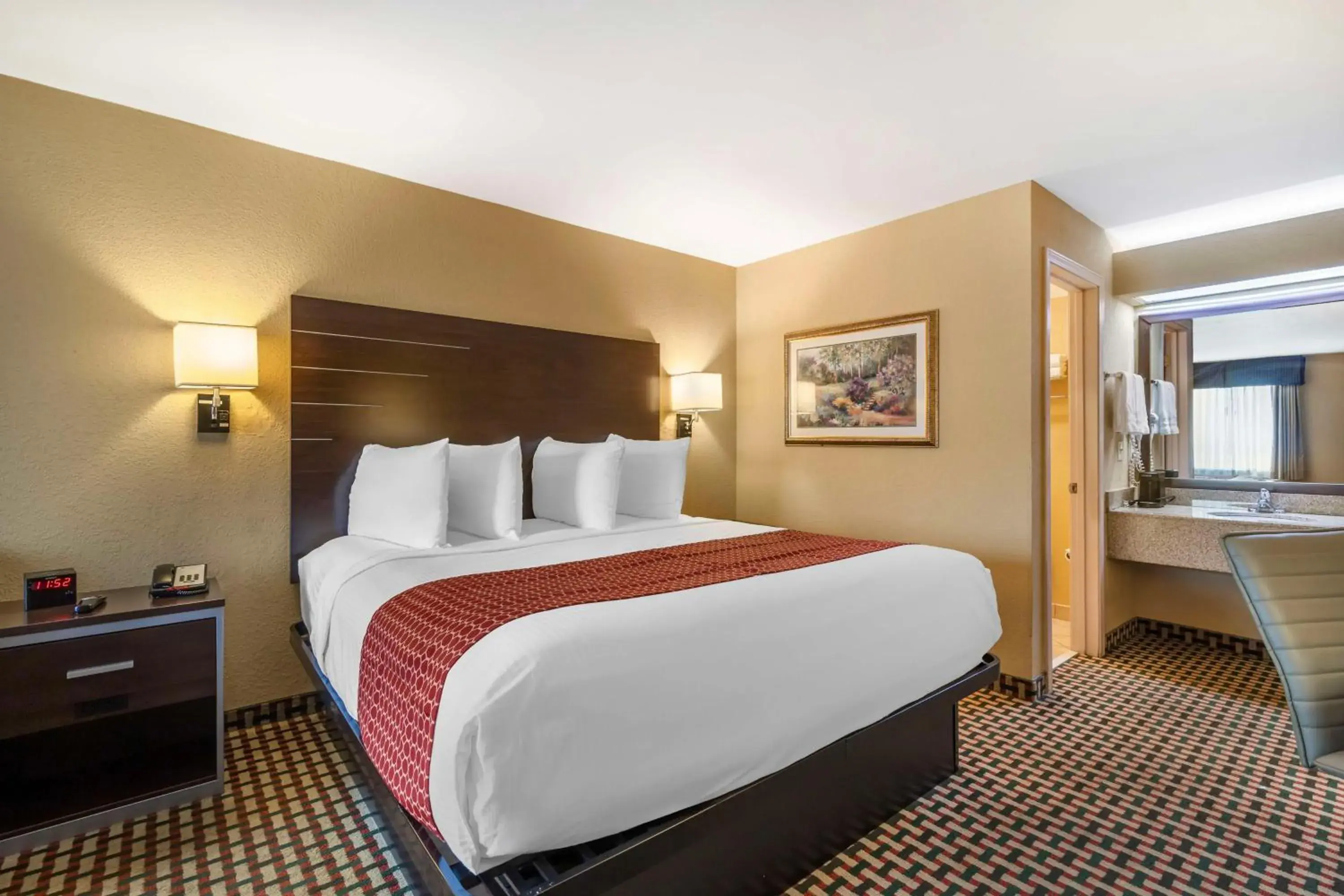 King Suite with Sofa Bed - Non-Smoking in Best Western Bradford Inn King Suite with Sofa Bed - Non-Smoking in Best Western Bradford Inn