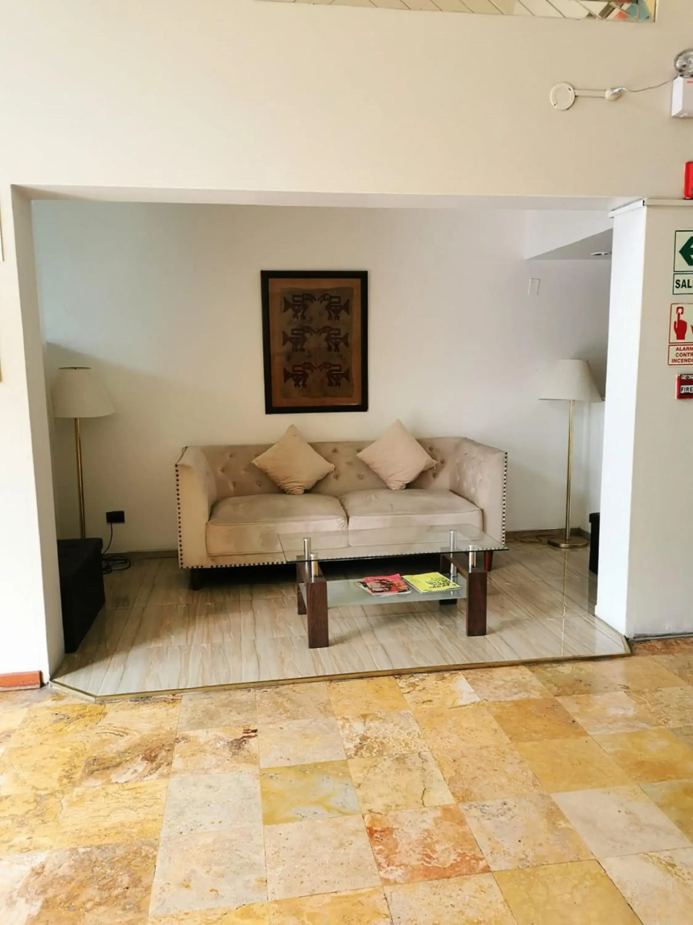 Living room in Epiqus Hotel Living room in Epiqus Hotel