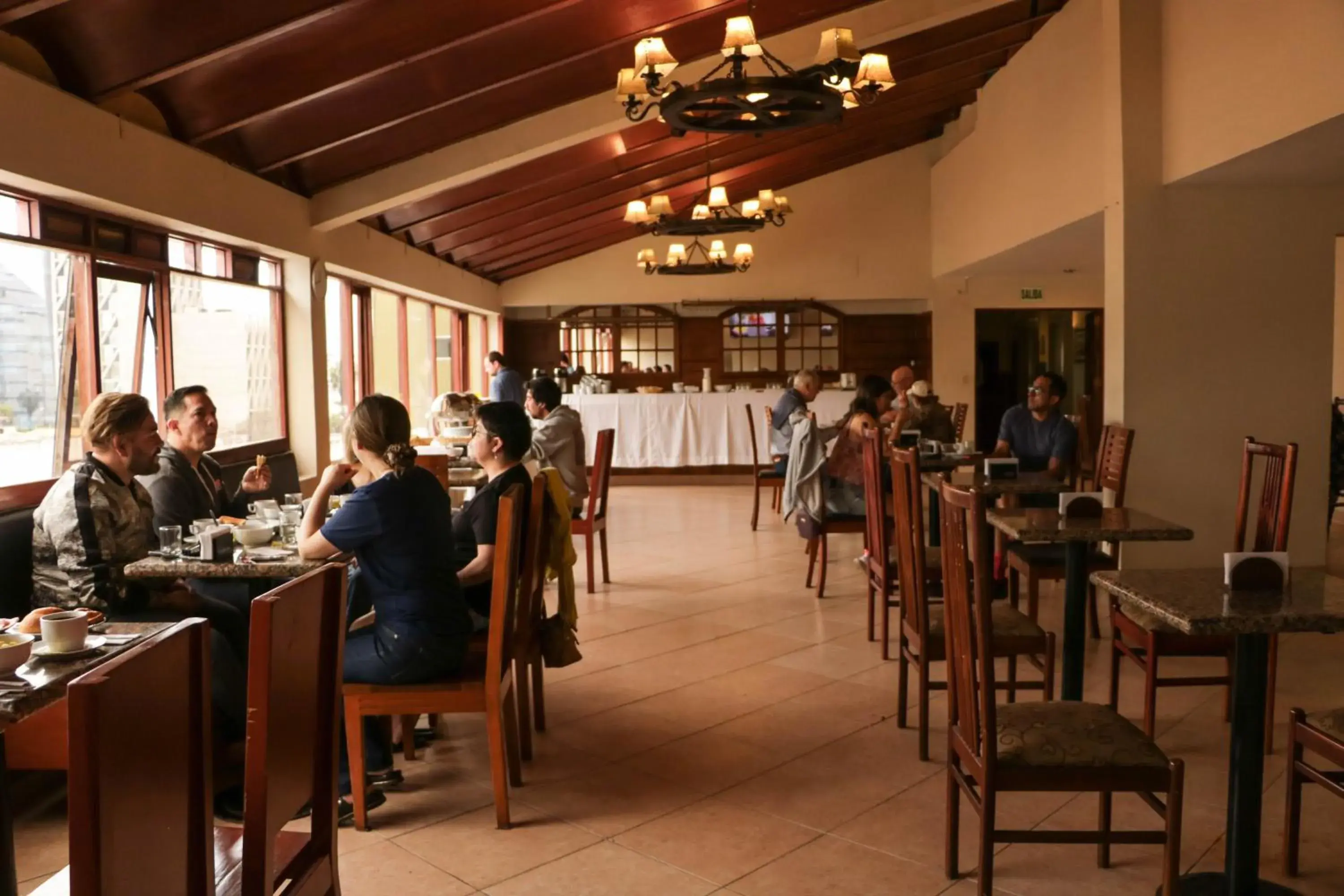 Restaurant/places to eat in Epiqus Hotel Restaurant/places to eat in Epiqus Hotel