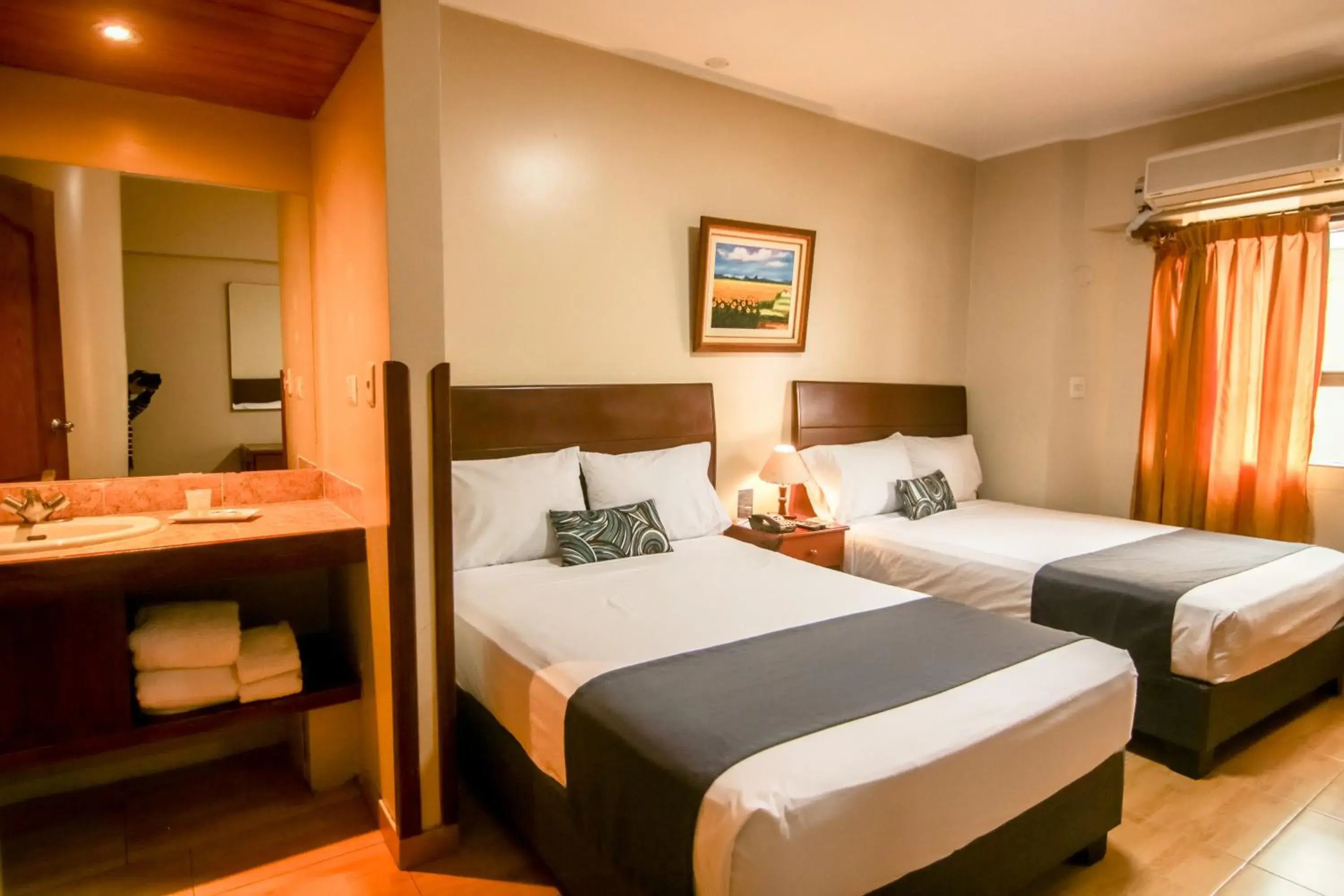 Bed in Epiqus Hotel Bed in Epiqus Hotel