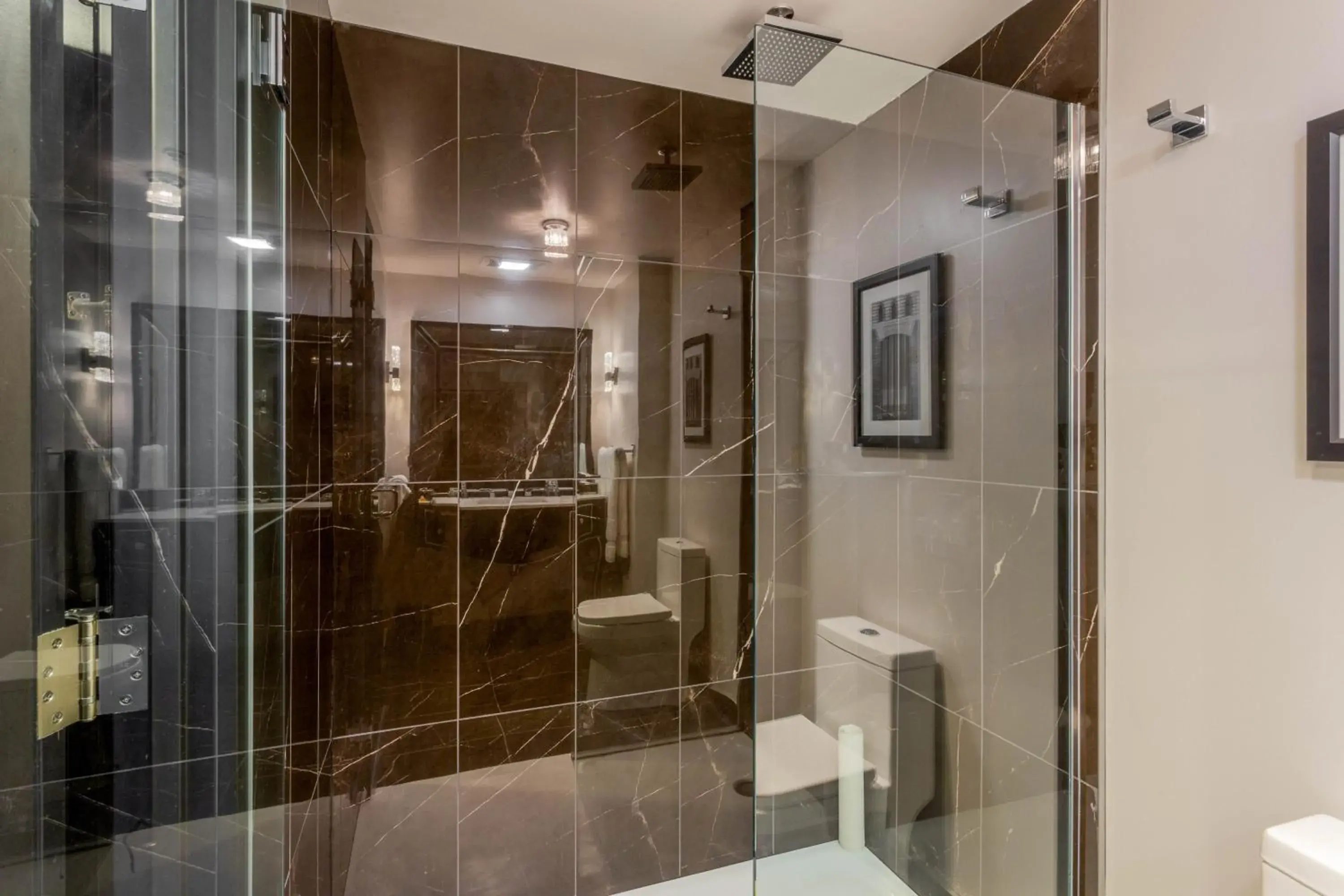 Residential King Suite - Non-Smoking in Hotel Retlaw, Trademark Collection by Wyndham Residential King Suite - Non-Smoking in Hotel Retlaw, Trademark Collection by Wyndham