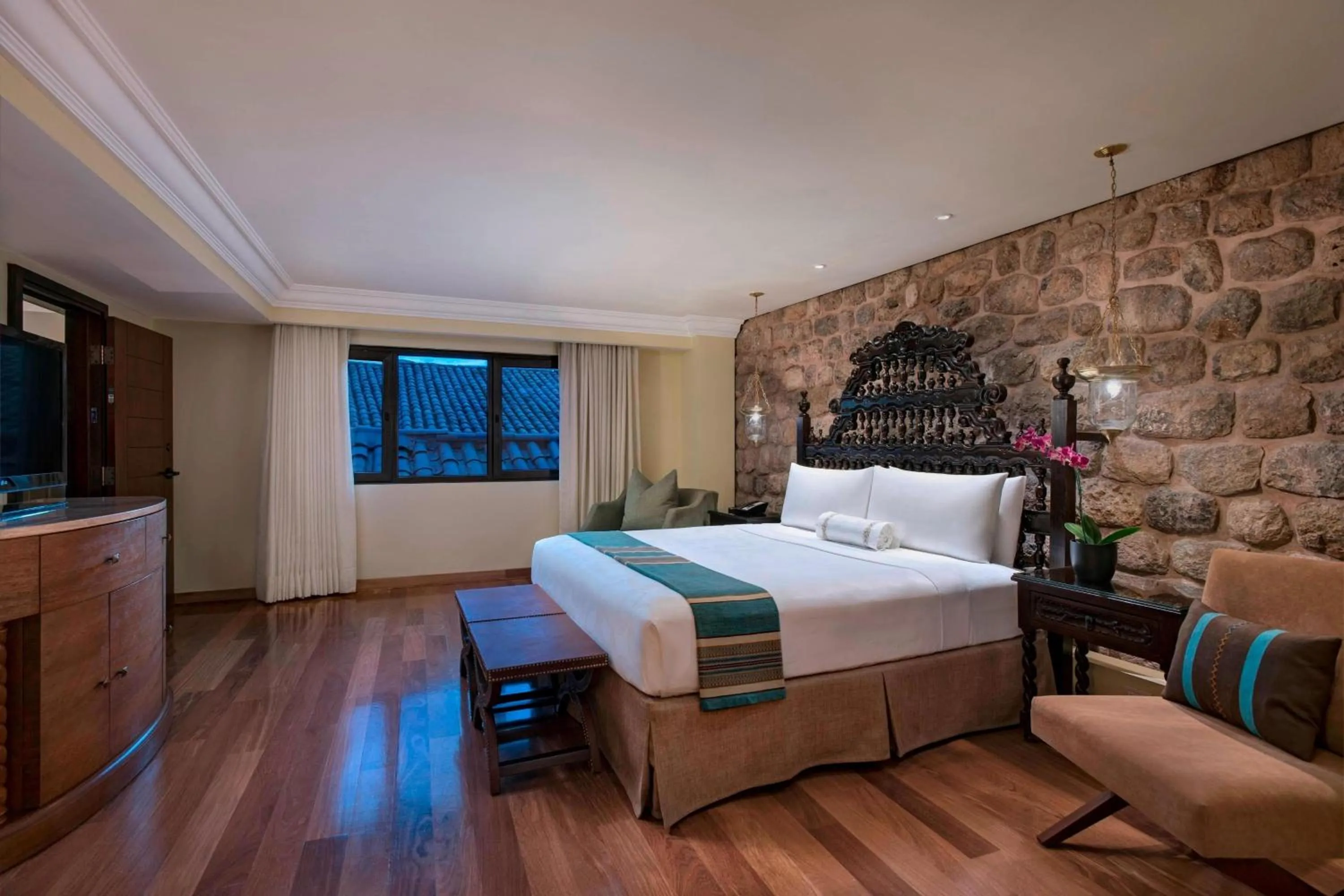 Bedroom, Bed in JW Marriott El Convento Cusco