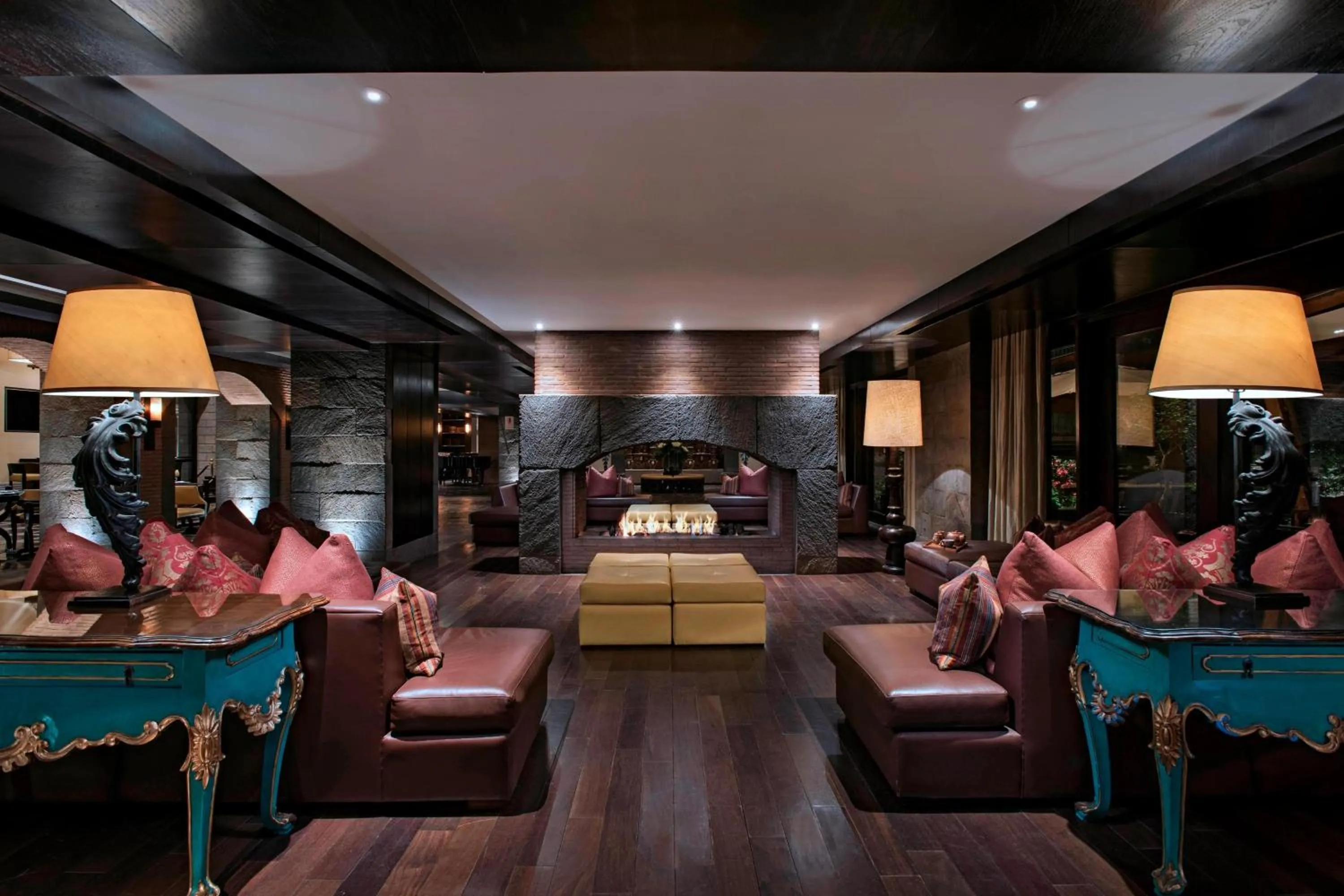 Lounge or bar in JW Marriott El Convento Cusco