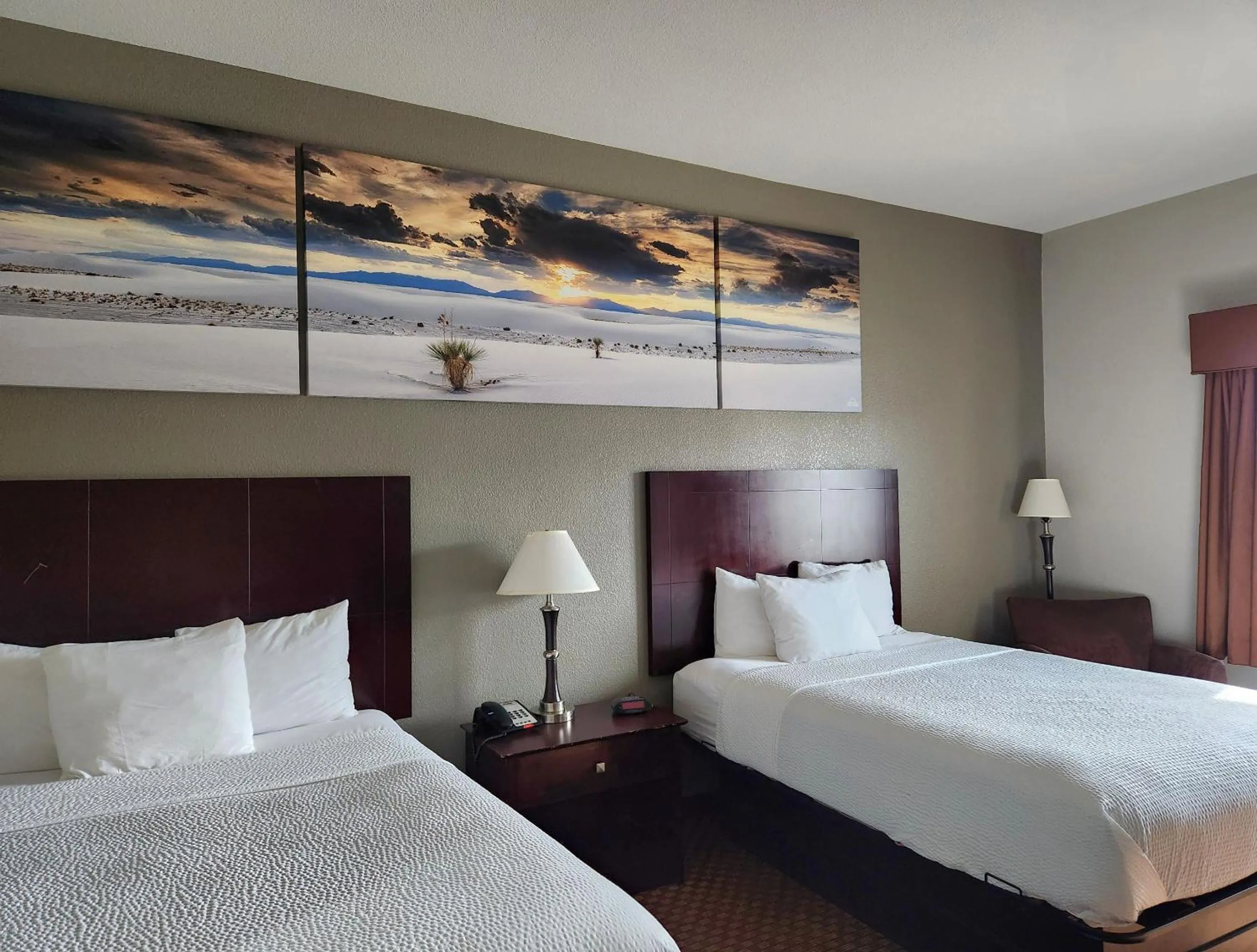 Bedroom, Bed in Days Inn by Wyndham Kemah