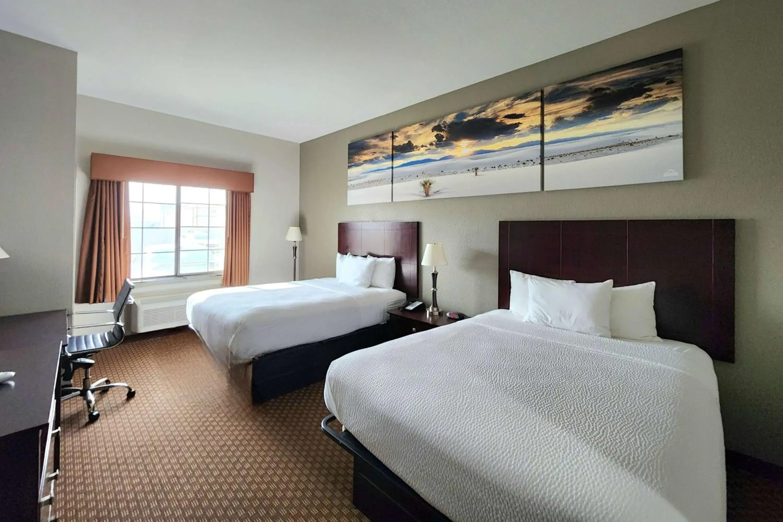 Photo of the whole room, Bed in Days Inn by Wyndham Kemah Photo of the whole room, Bed in Days Inn by Wyndham Kemah