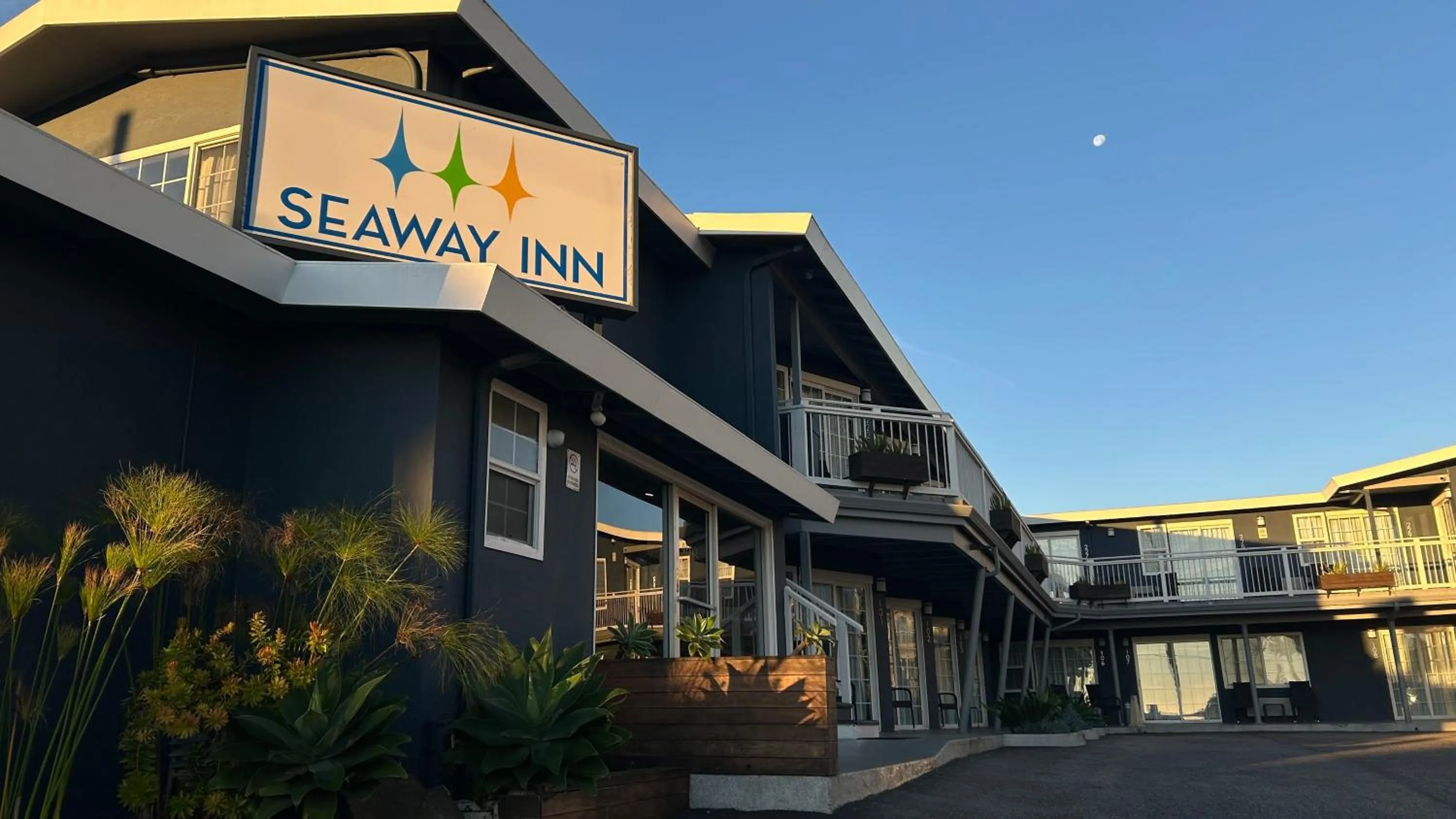 Property logo or sign in Seaway Inn