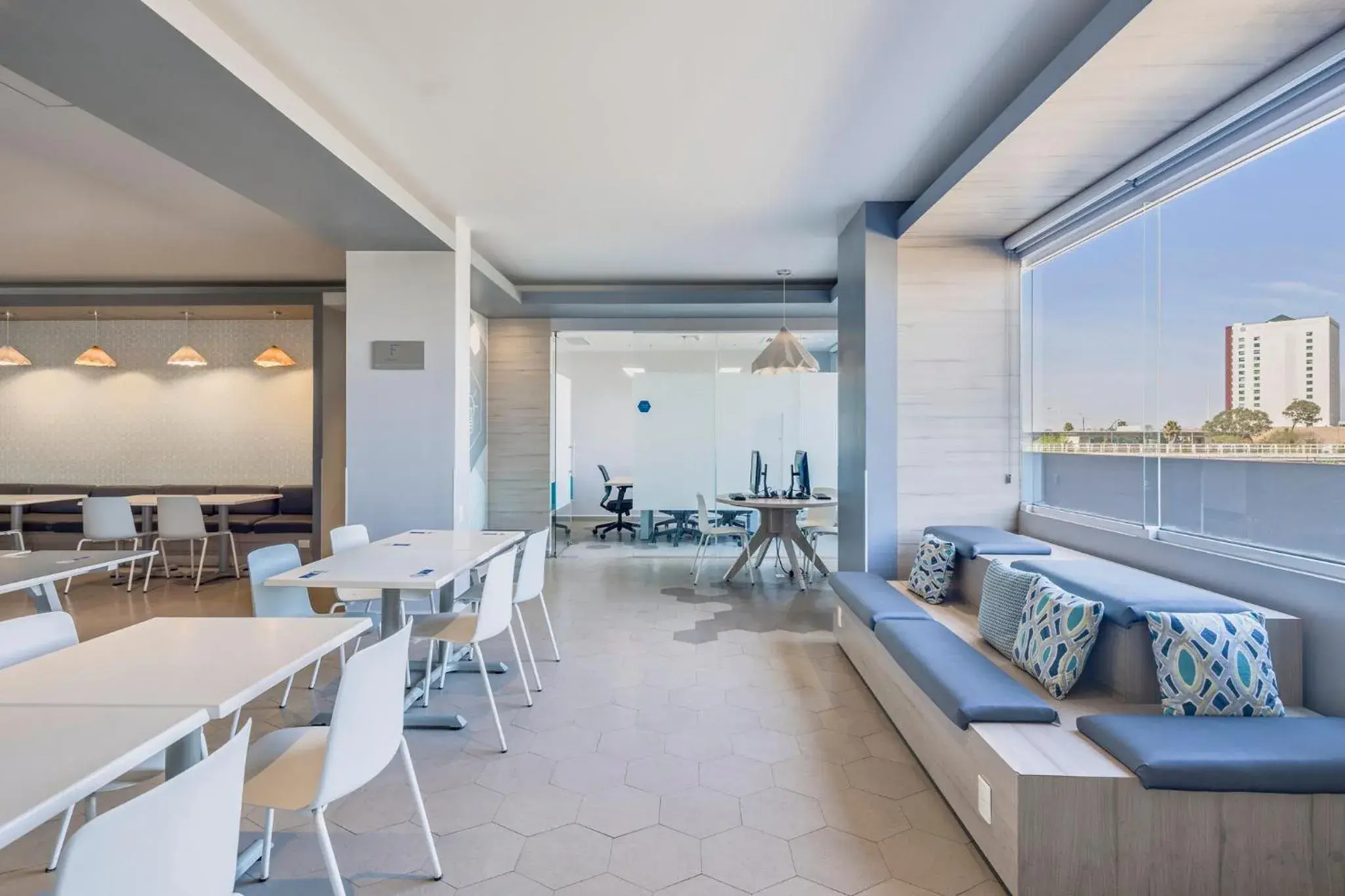 Lobby or reception in One Puebla Angelopolis Periferico Lobby or reception in One Puebla Angelopolis Periferico