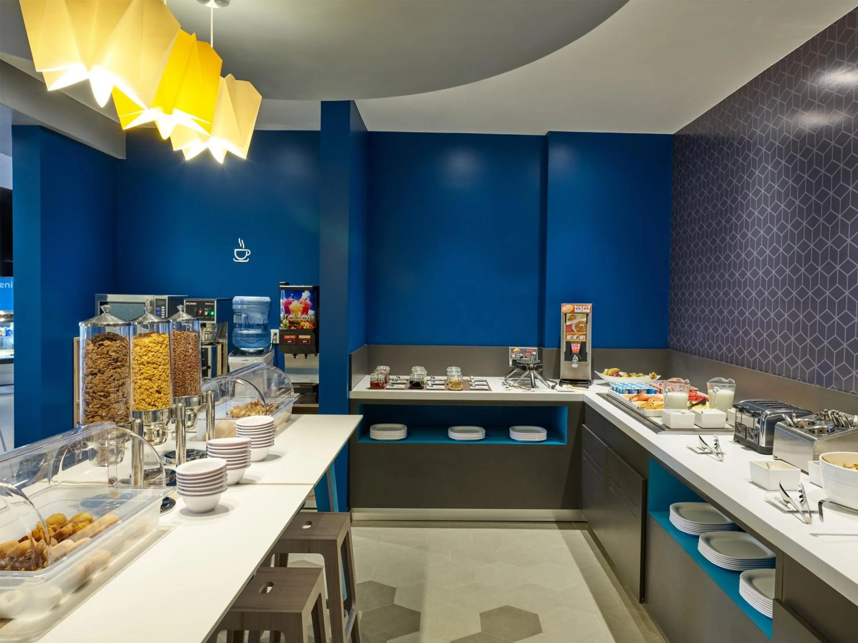 Restaurant/places to eat in One Puebla Angelopolis Periferico