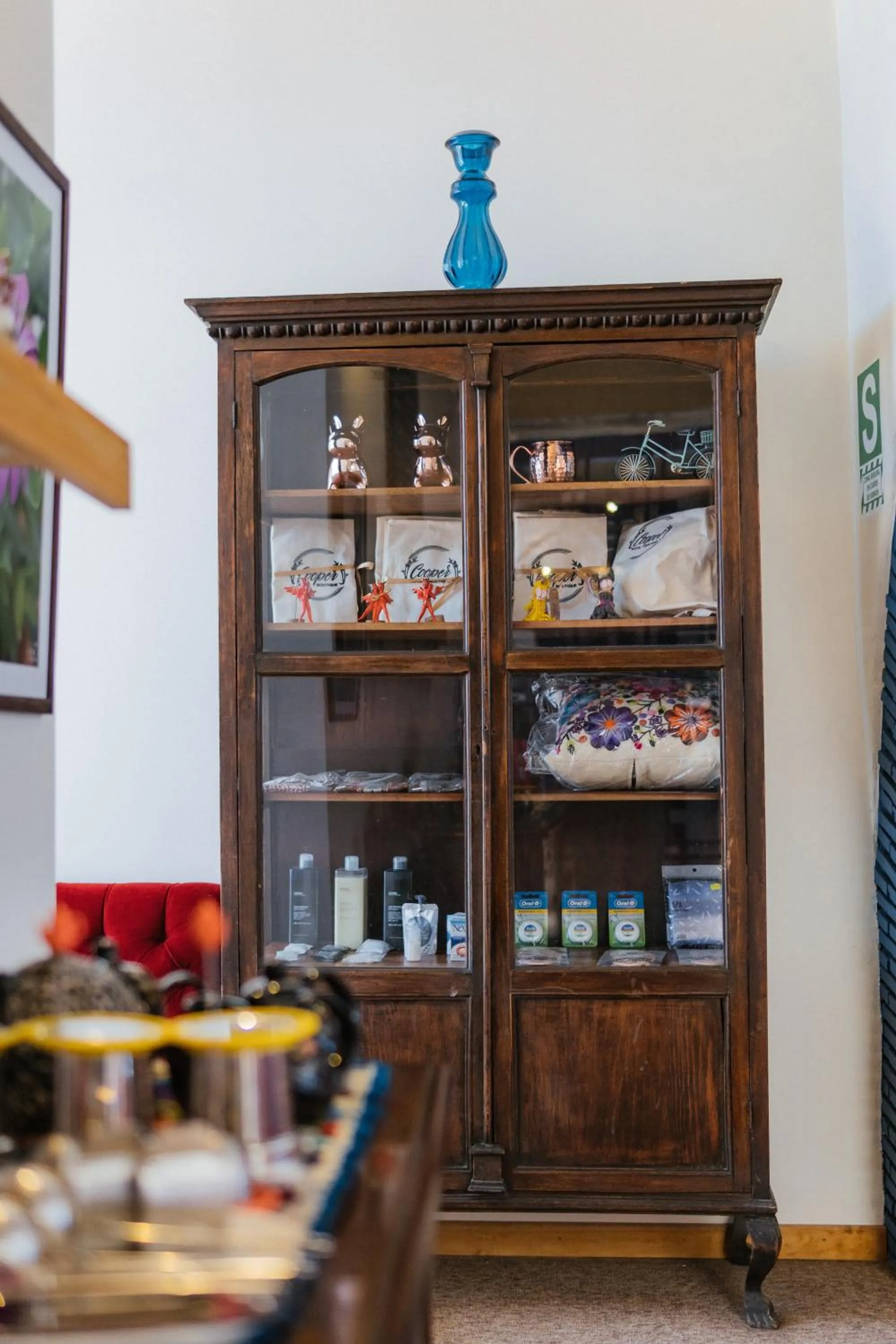 Seasons in Cooper Hotel Boutique