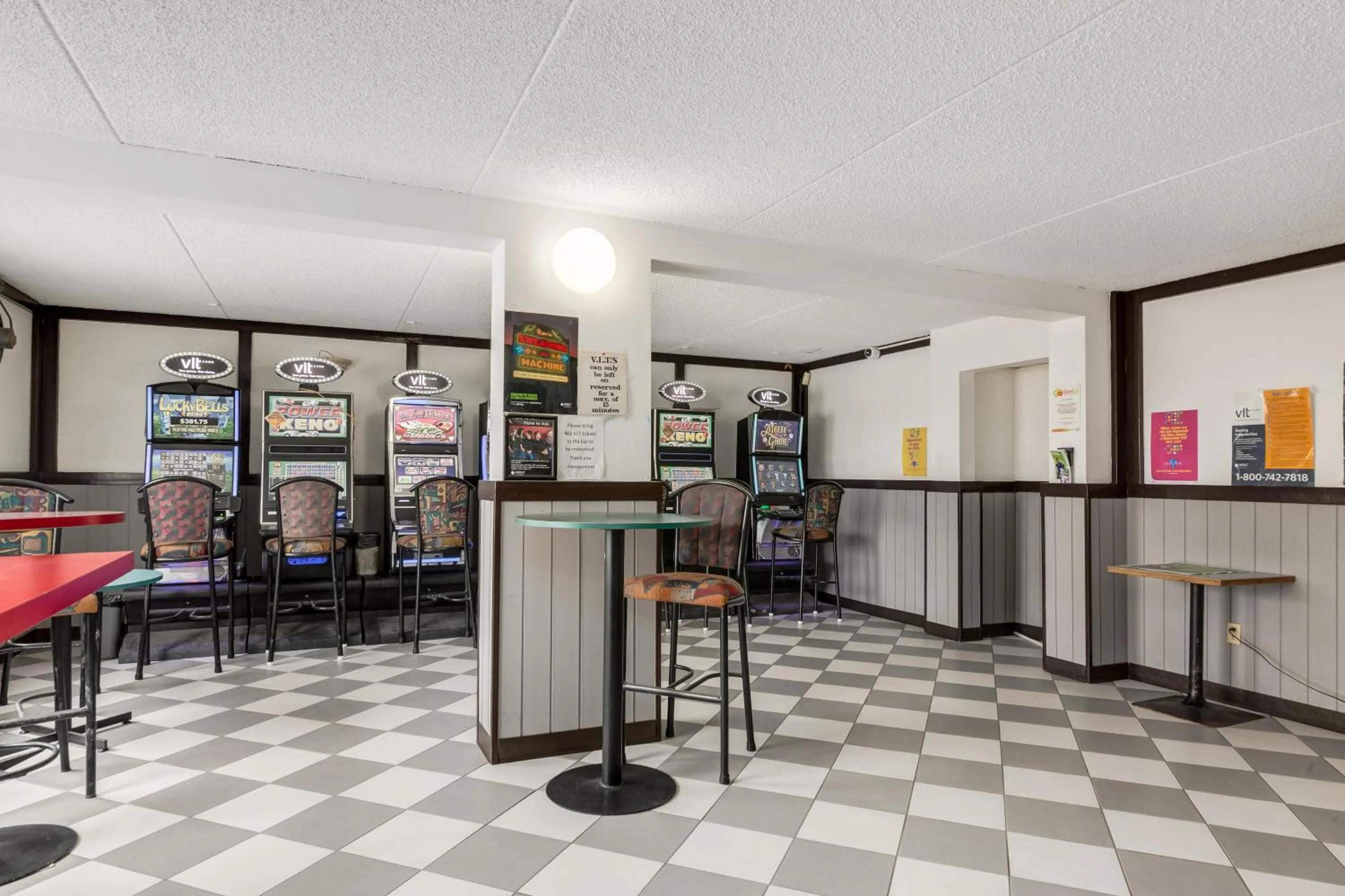 Lobby or reception in Airport Traveller's Inn