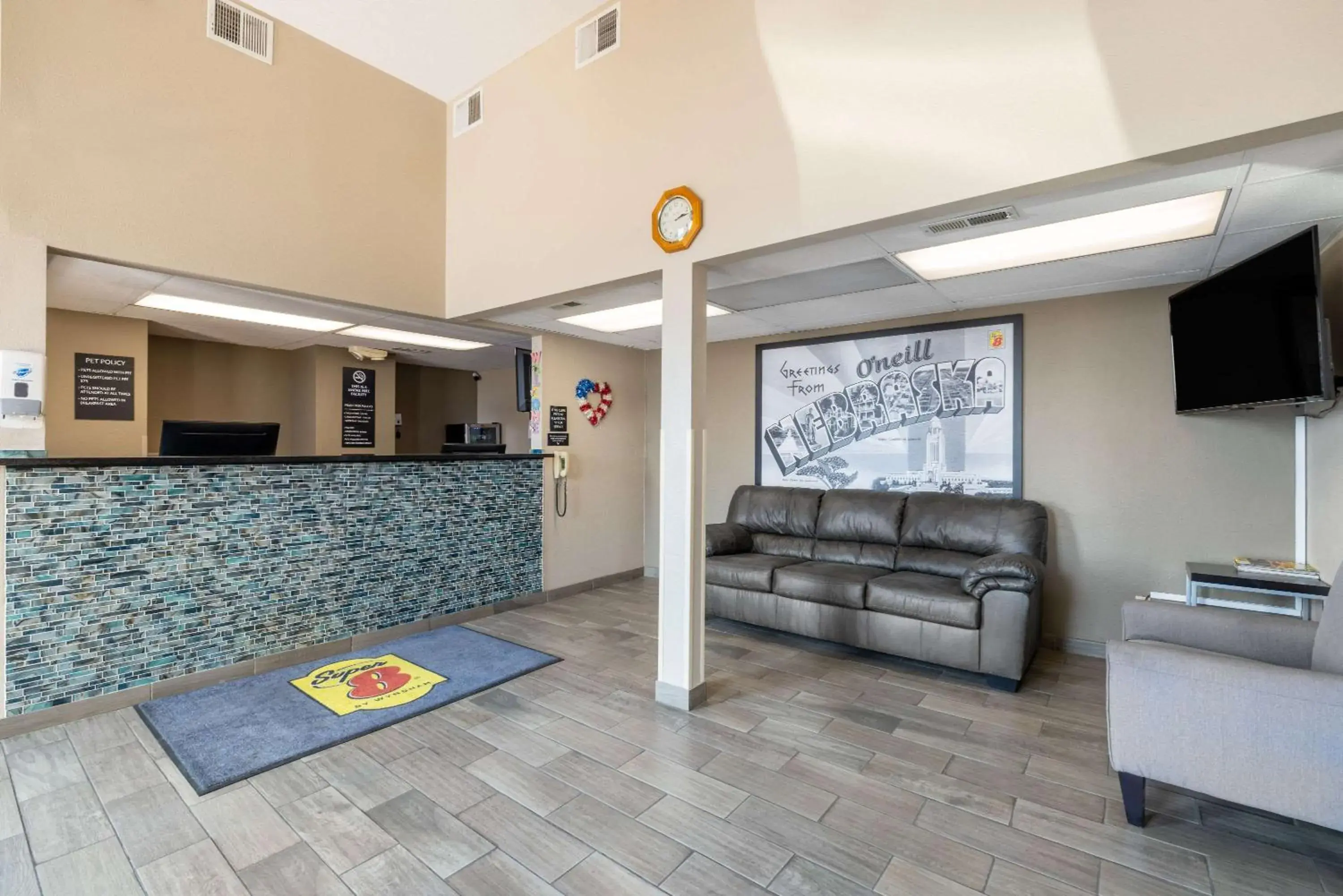 Lobby or reception in Super 8 by Wyndham O Neill NE Lobby or reception in Super 8 by Wyndham O Neill NE